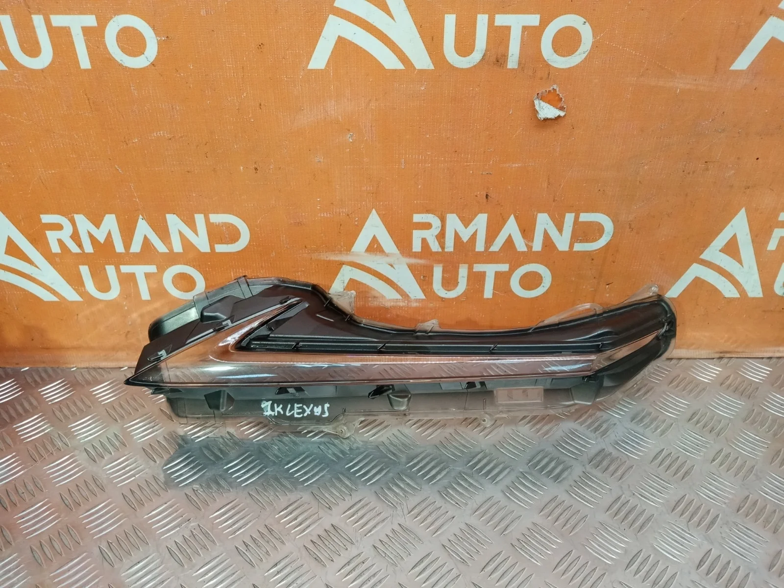 Стекло дхо Lexus NX 2014-2021