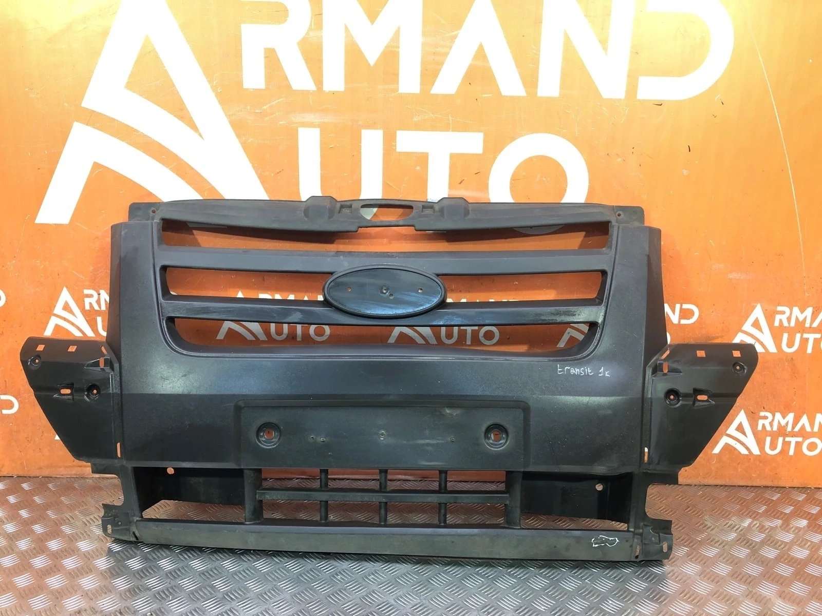 Бампер Ford Transit 2006-2014 TT9