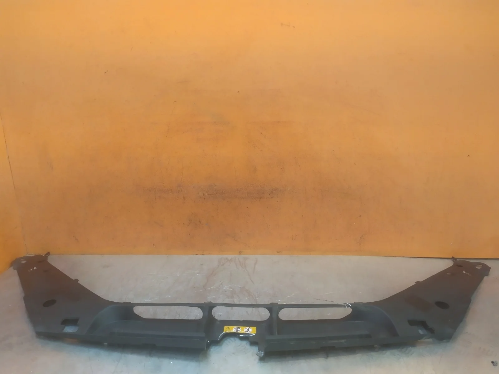 Кожух замка капота Mercedes ML GLE-Class 2015-2018 W166