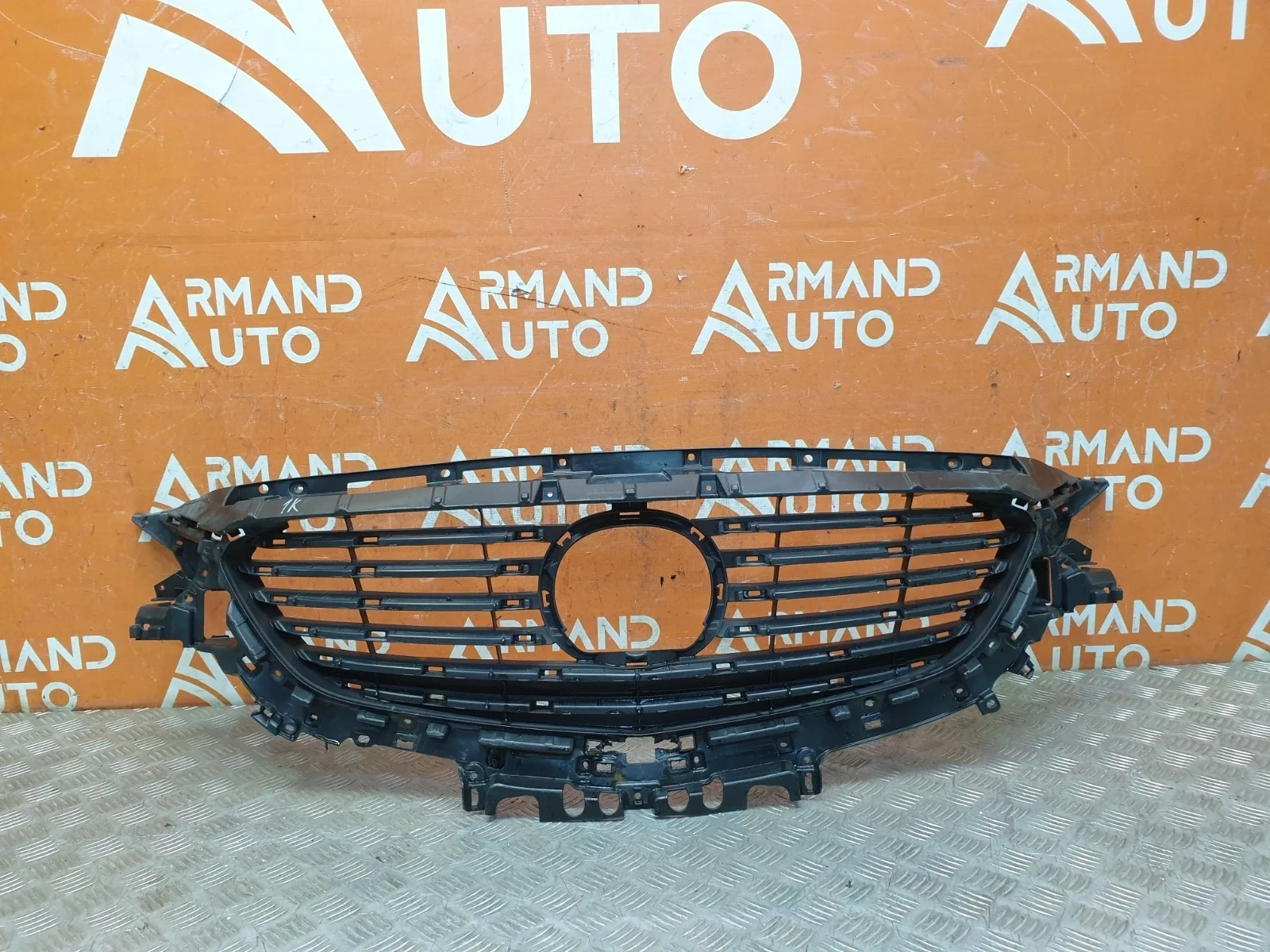 Решетка радиатора Mazda 6 2015-2018 3 GJ