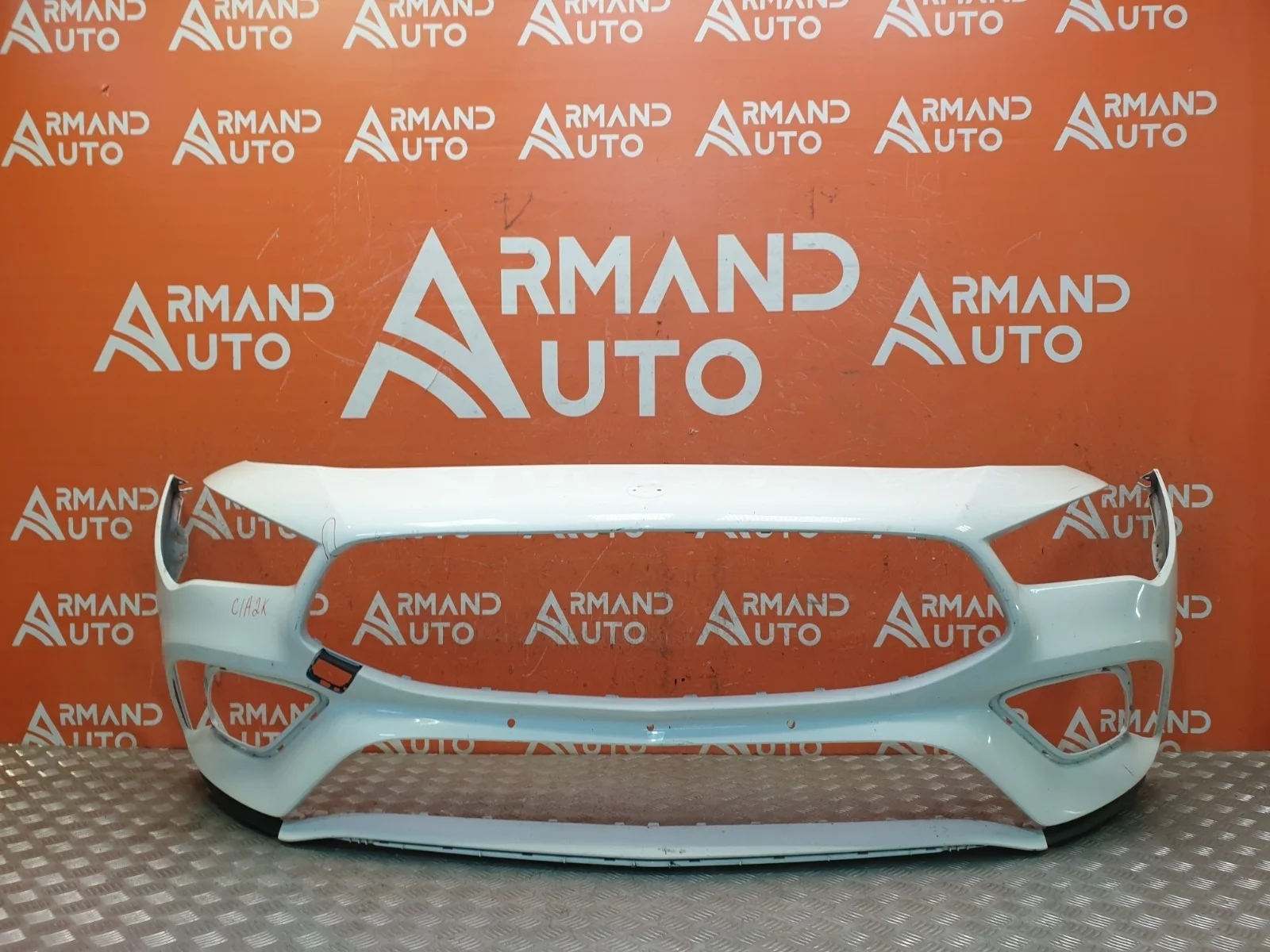 Бампер Mercedes CLA-Class 2019-нв C118