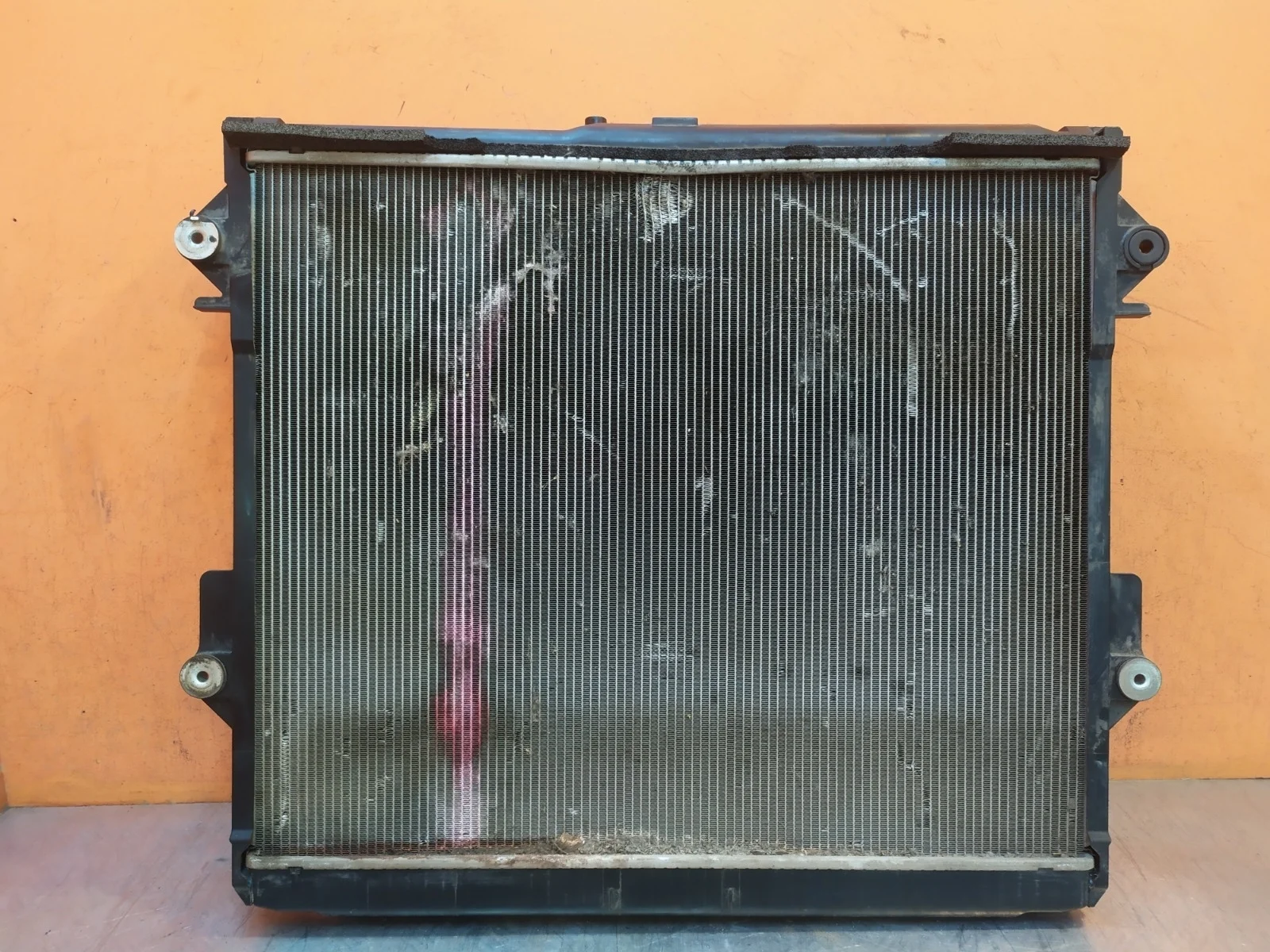 Радиатор двигателя (двс) Lexus LX 2015-2023 URJ200