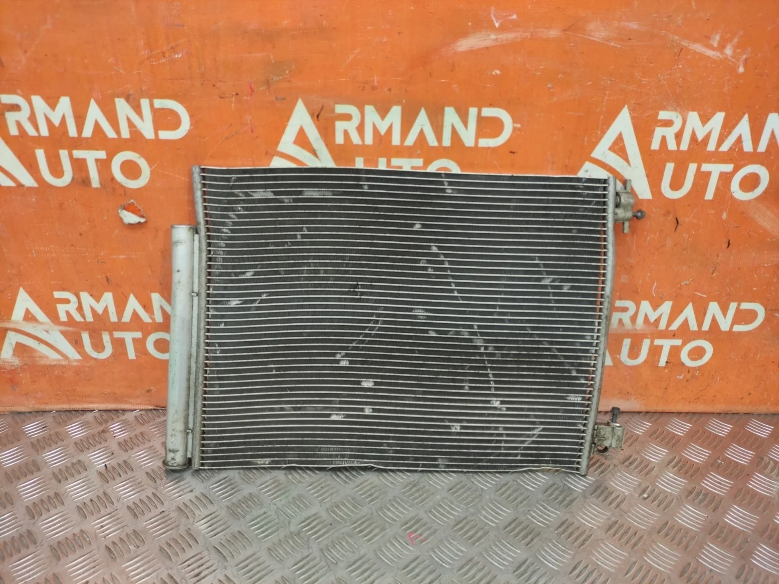 Радиатор кондиционера Renault Logan 2012-2022