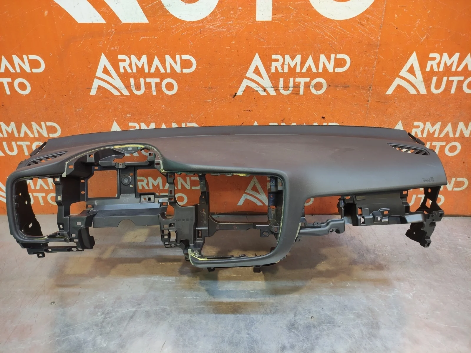 Торпедо Mitsubishi Outlander 2012-нв 3