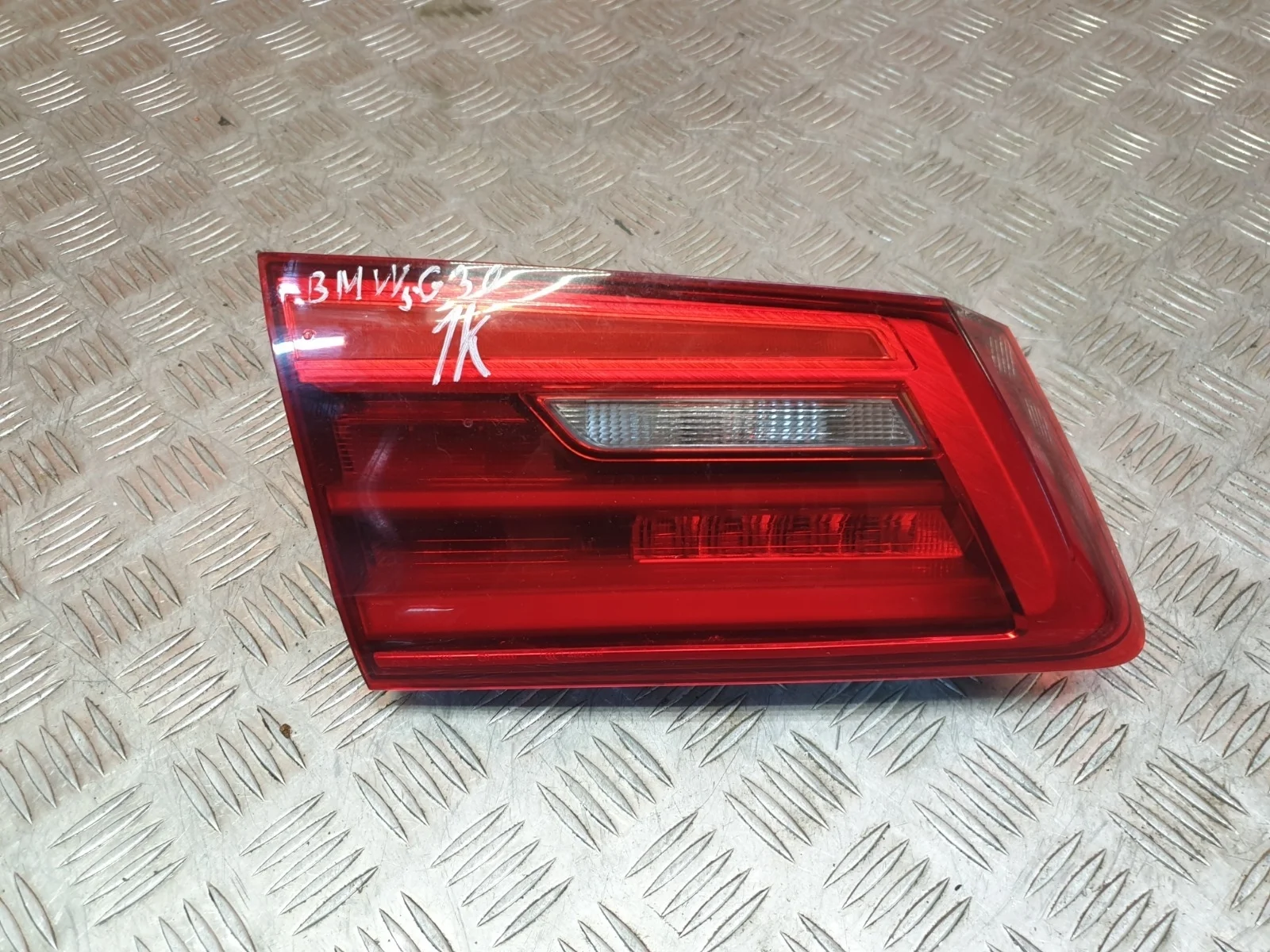 Фонарь внутренний BMW 5 series 2016-2020 G30