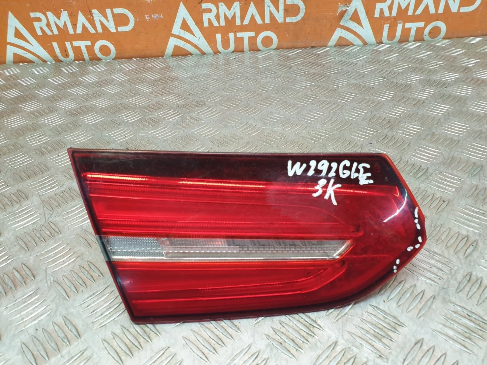 Фонарь внутренний Mercedes GLE-Class Coupe 2015-2019 C292