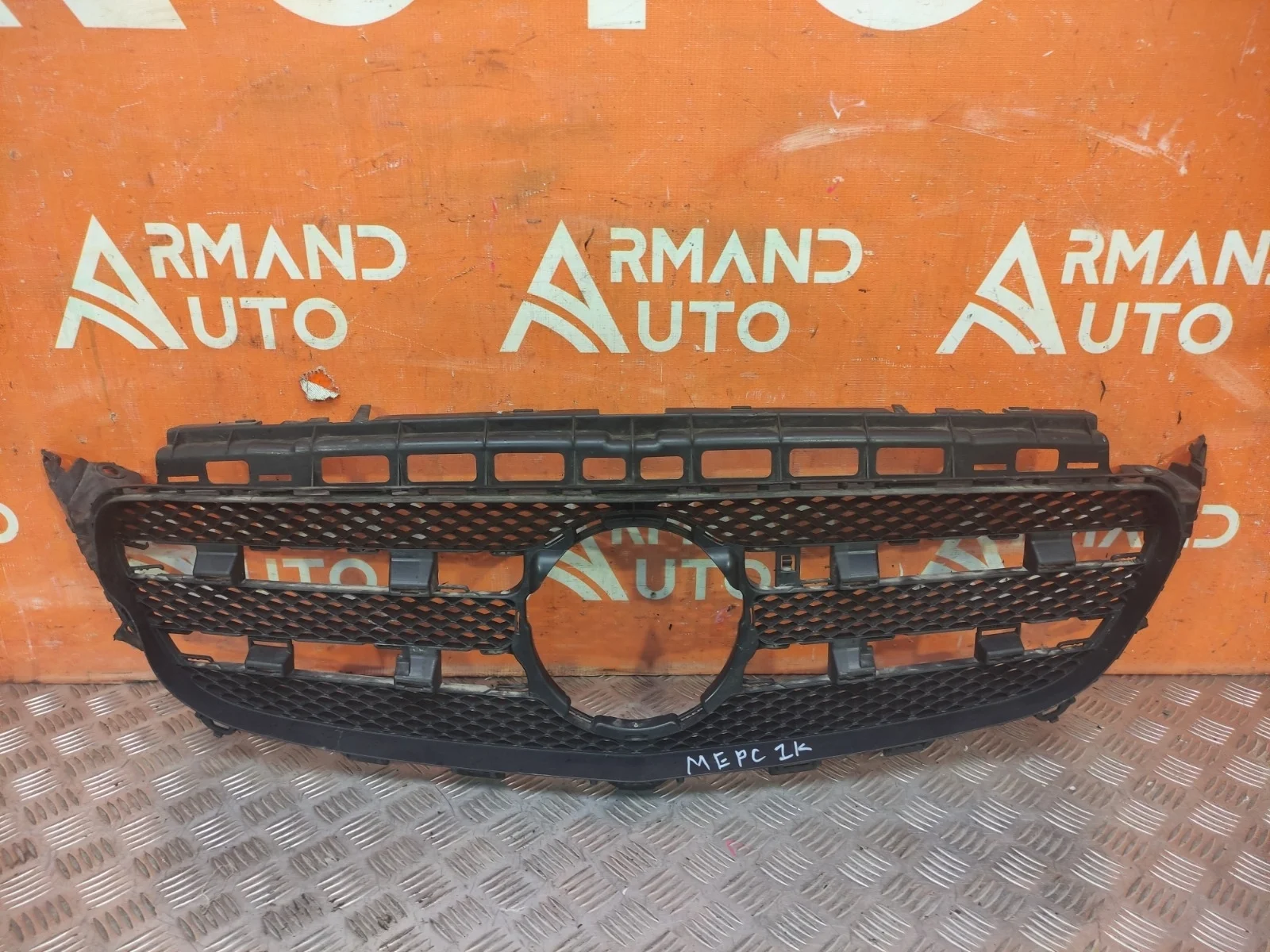 Решетка радиатора Mercedes -Class 2016-2020 W213, S213