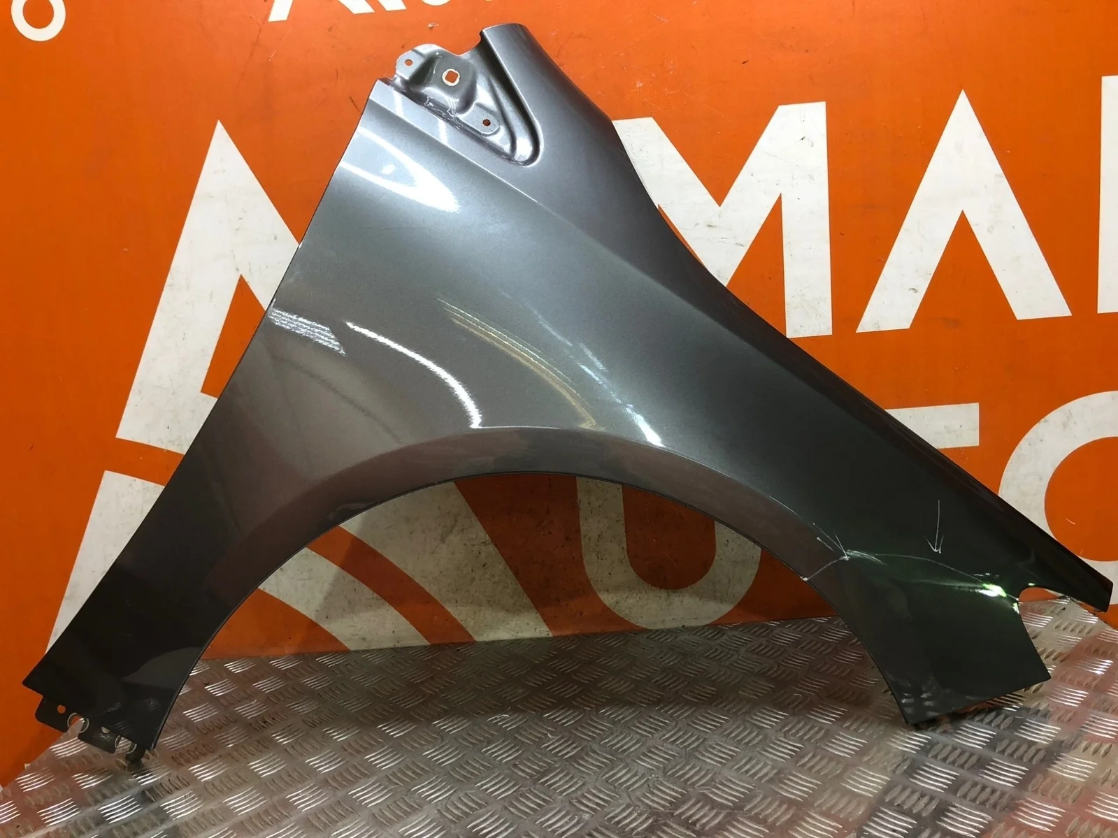 Крыло Mercedes B-Class 2018-нв W247