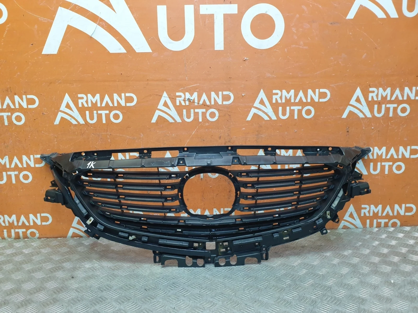 Решетка радиатора Mazda 6 2015-2018 3 GJ