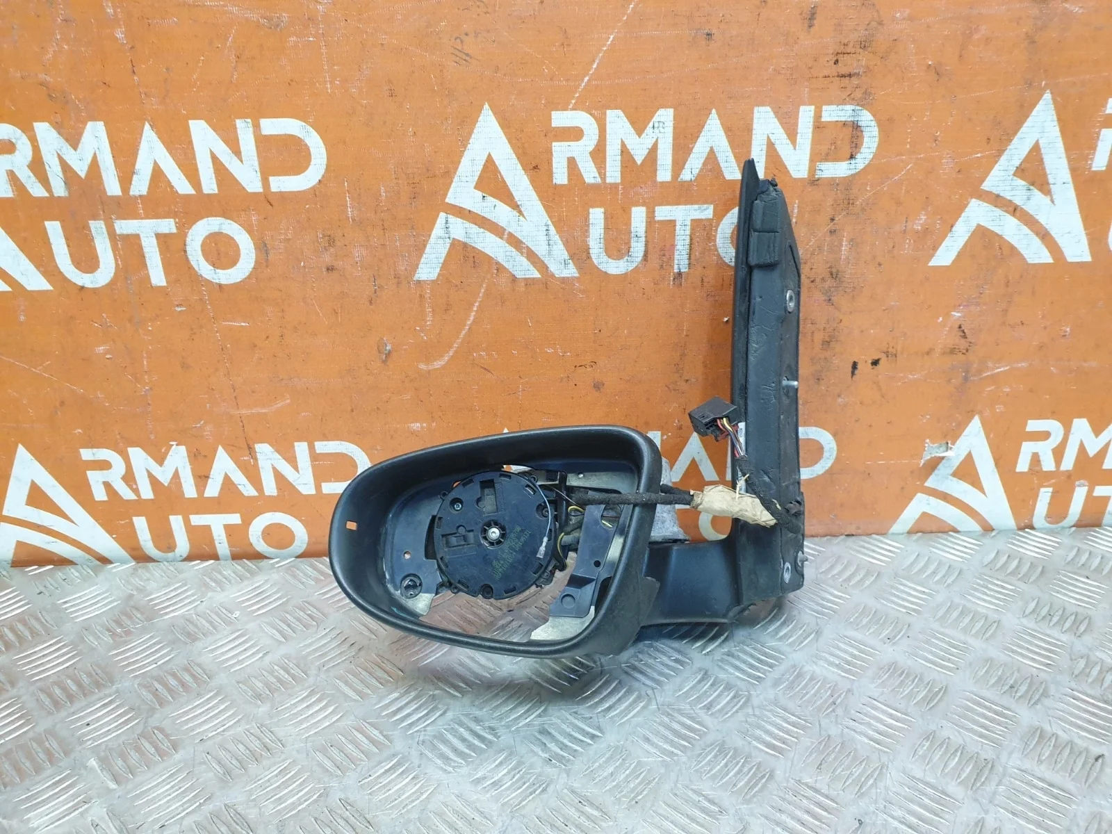 Зеркало Volkswagen Touran 2003-2010