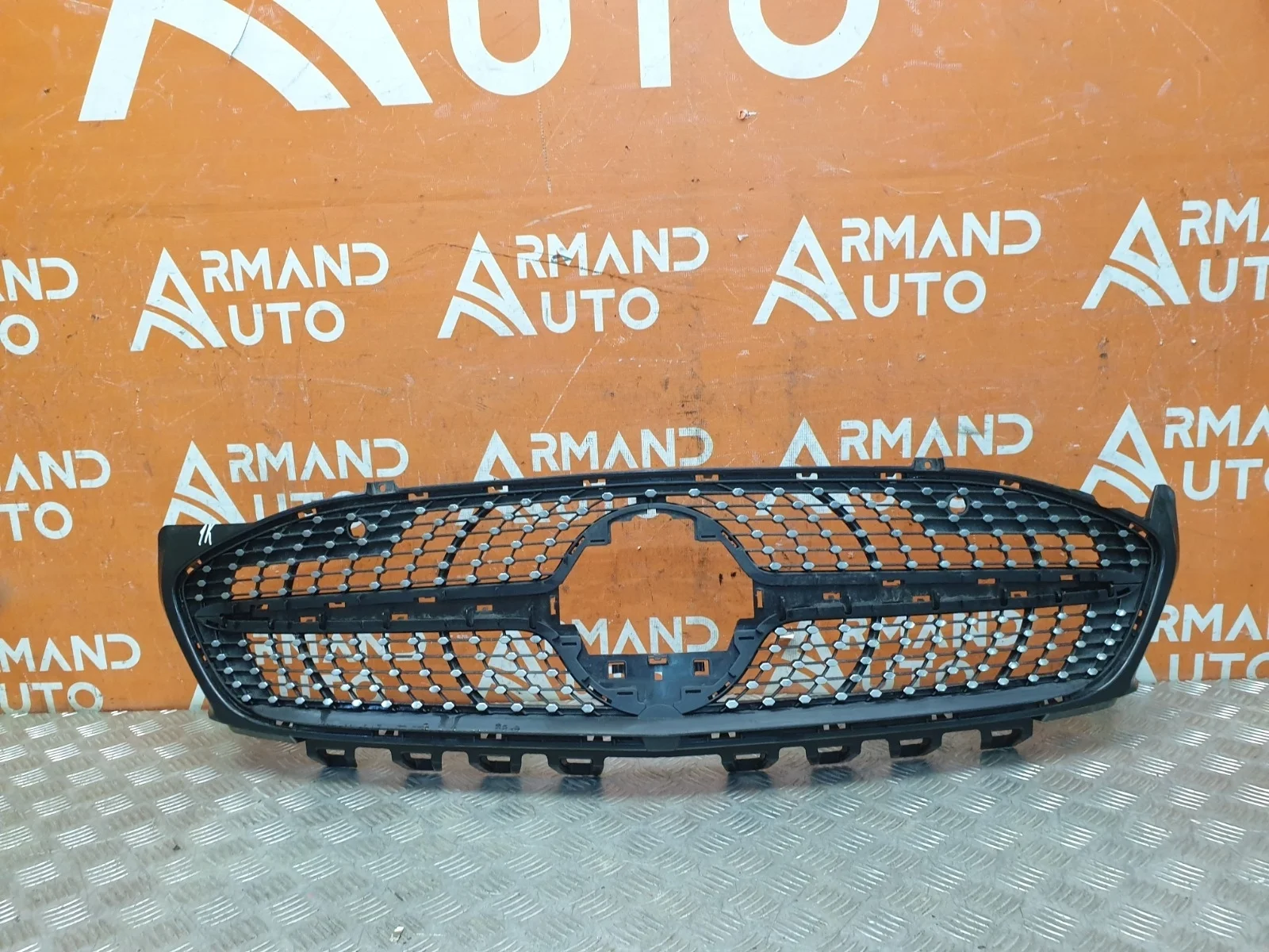 Решетка радиатора Mercedes CLA-Class 2019-нв C118