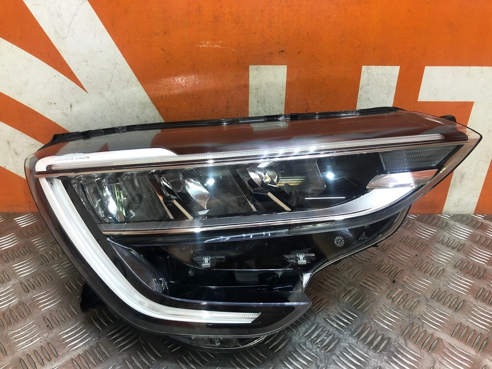 Фара Renault Arkana 2019-нв