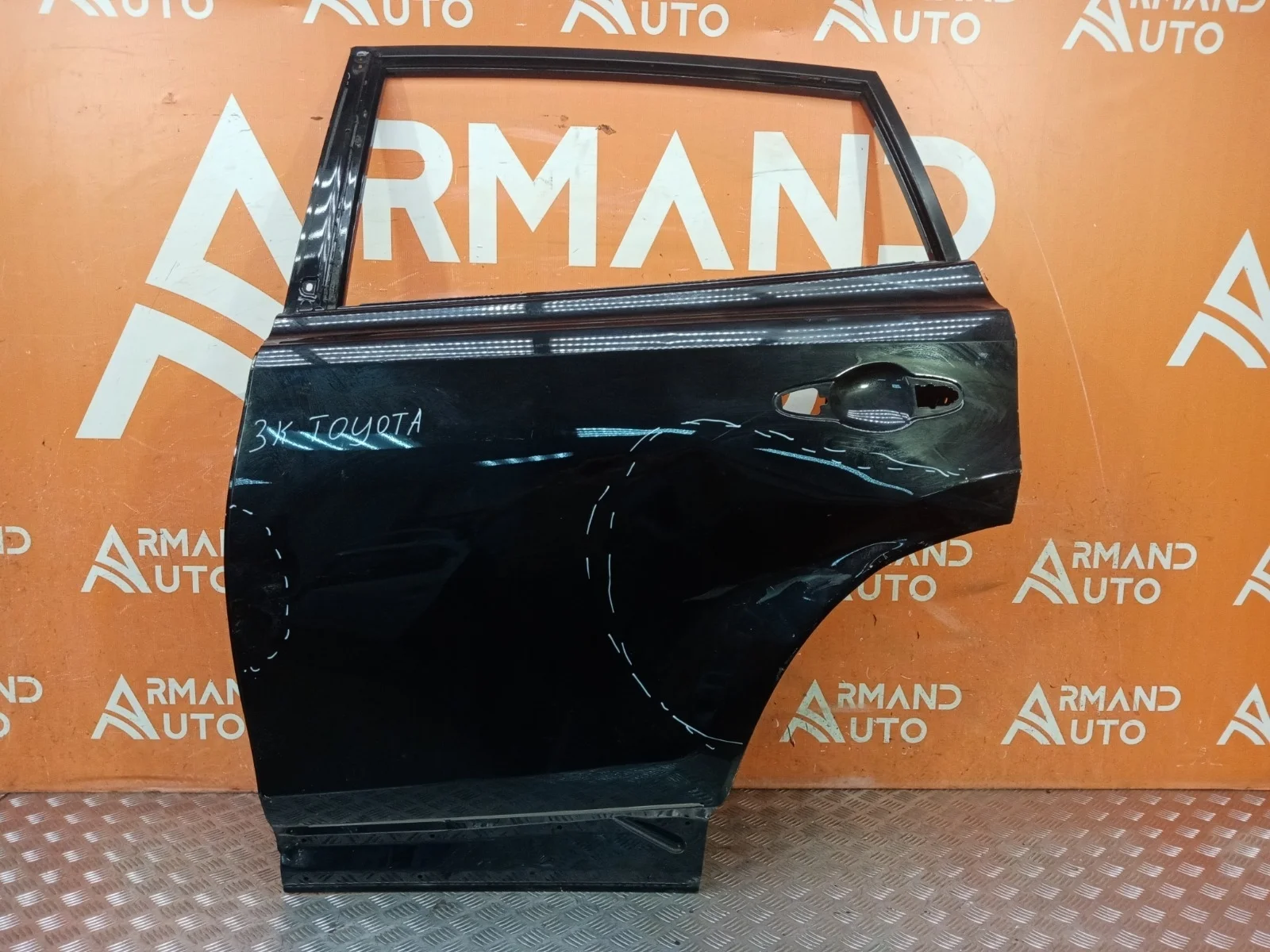 Дверь Toyota RAV4 2012-2019 CA40