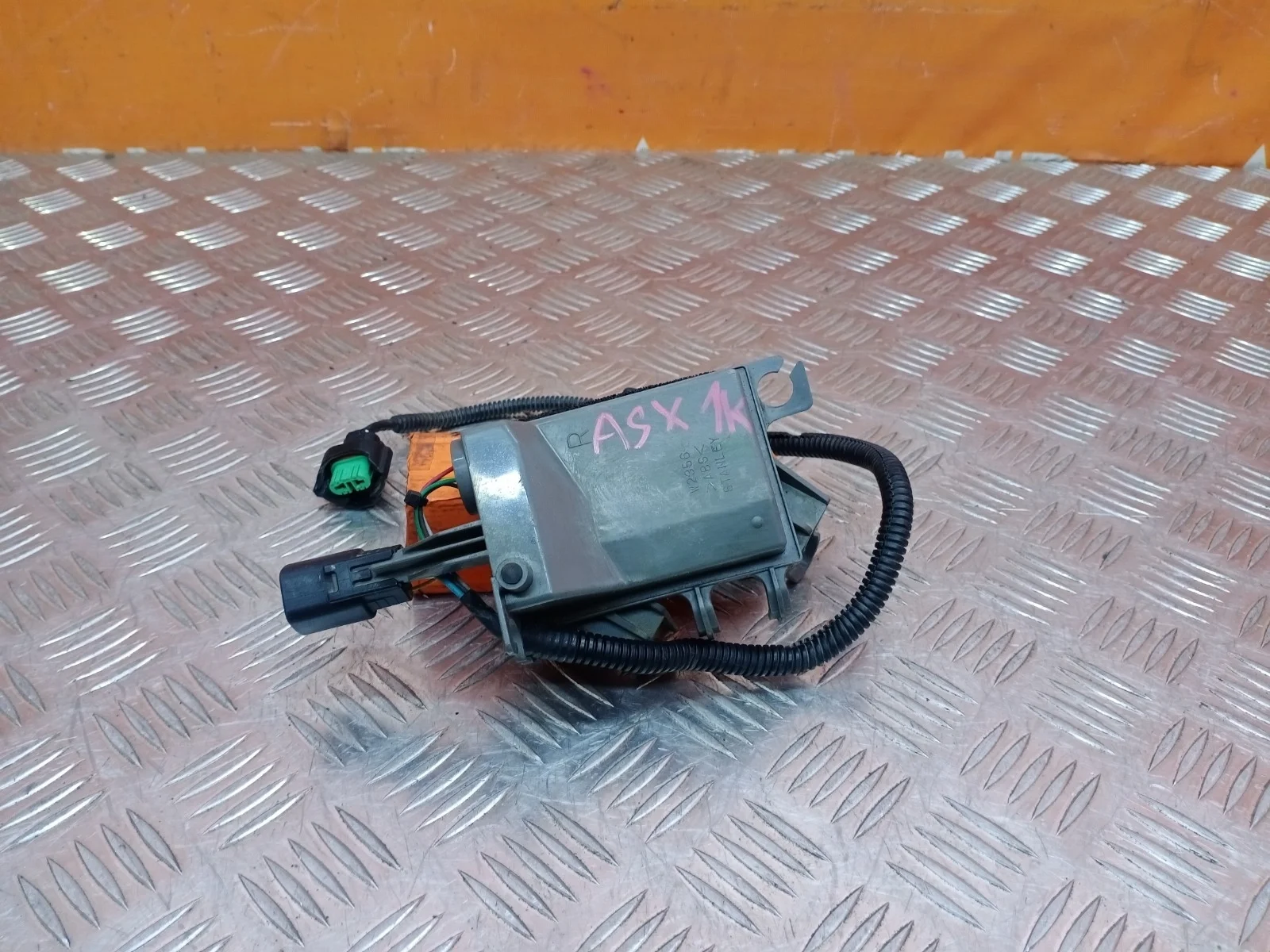 Блок управления дхо Mitsubishi ASX 2012-2016 GA0