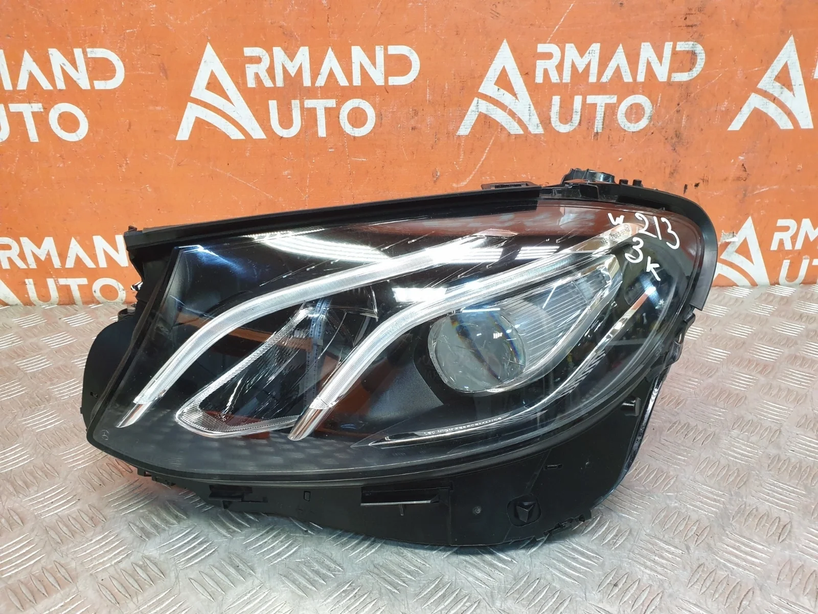 Фара Mercedes -Class 2016-2020 W213, S213, C238