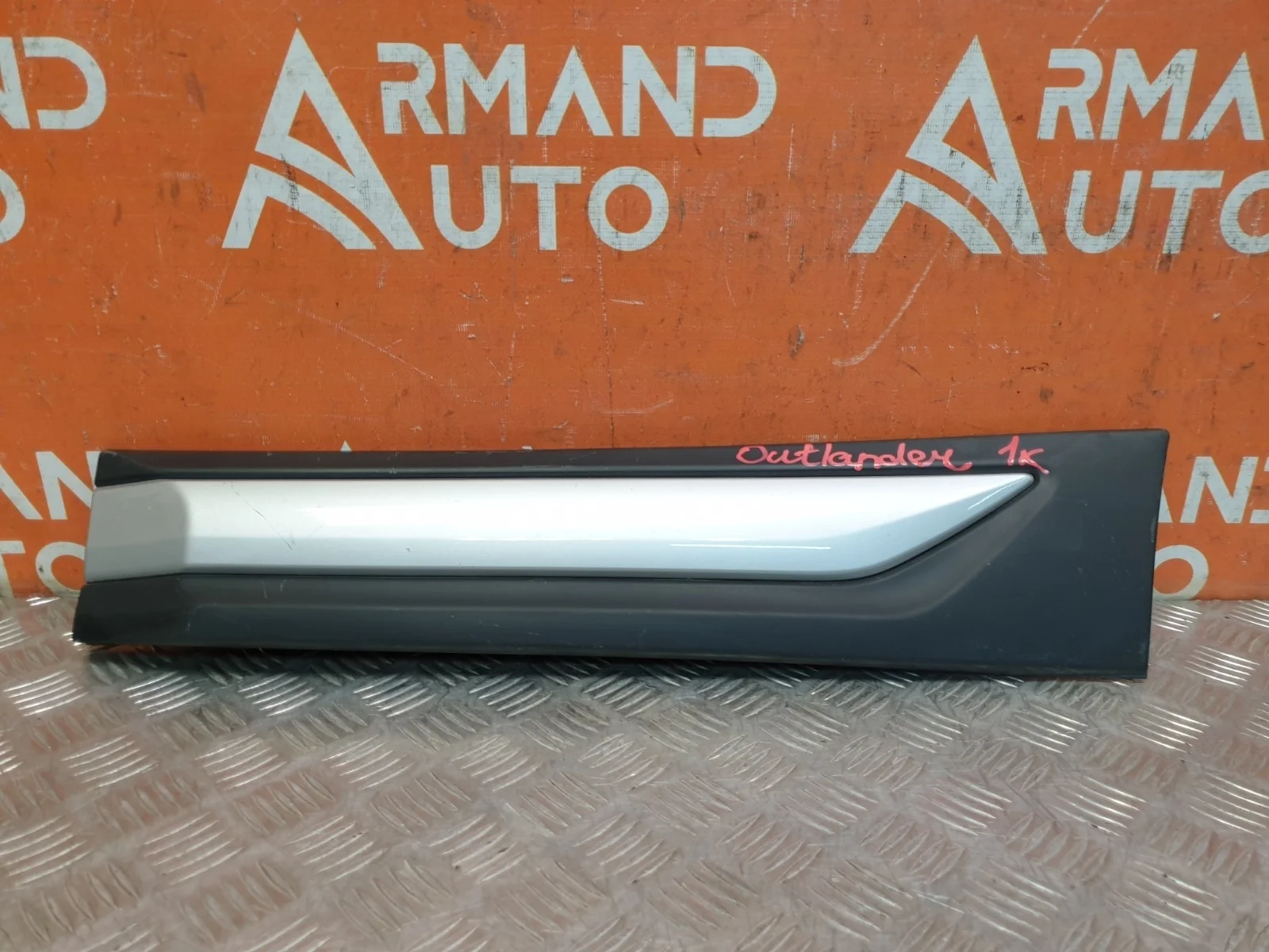 Молдинг двери Mitsubishi Outlander 2015-нв 3