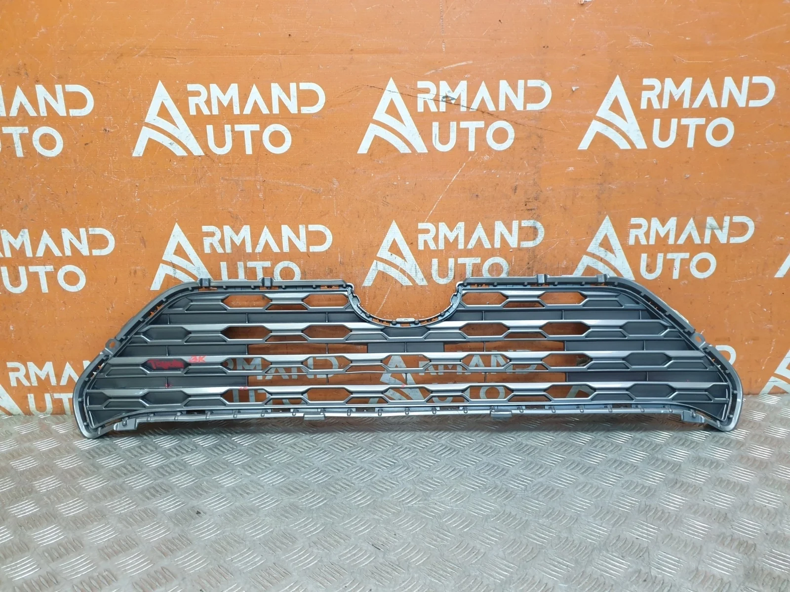 Решетка радиатора Toyota RAV4 2018-нв 5 XA50