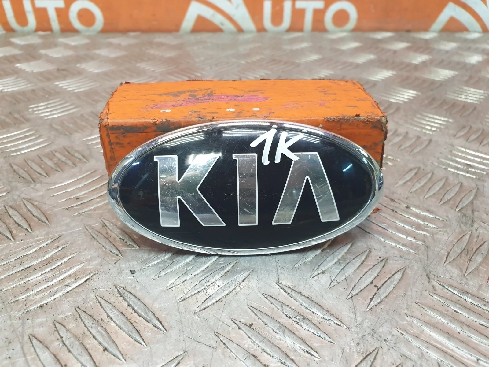 Эмблема Kia Ceed 2018-нв 3 CD