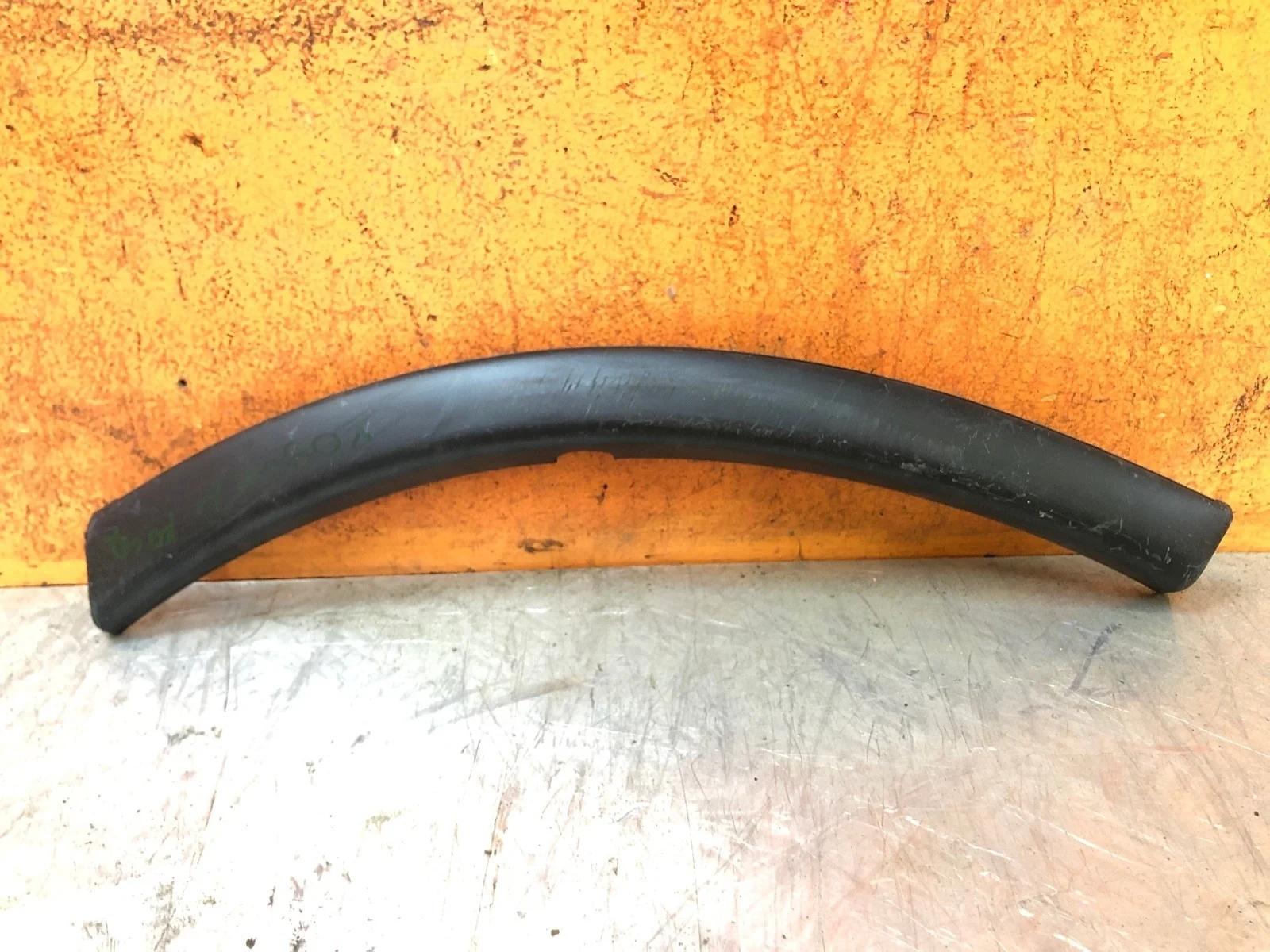 Расширитель бампера Mitsubishi Outlander 2014-2018 3