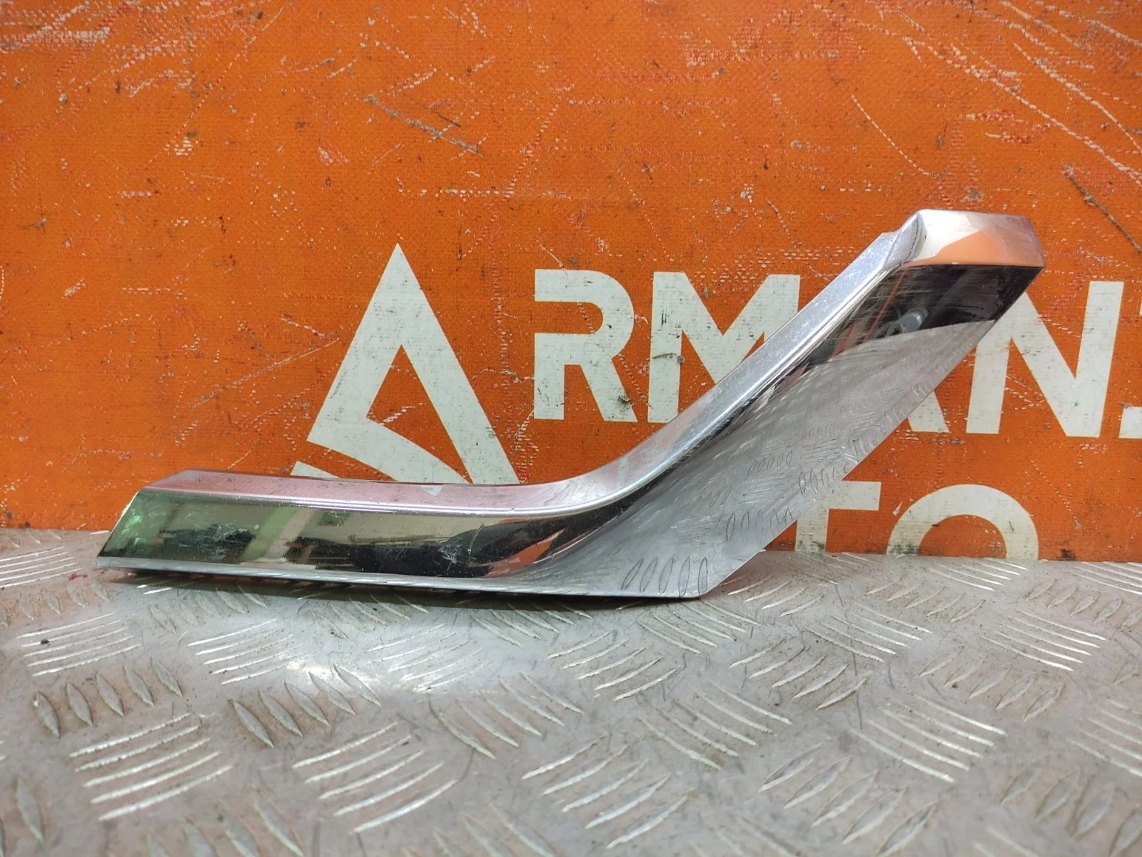 Накладка бампера нижняя Mitsubishi Pajero Sport 2015-2021 3