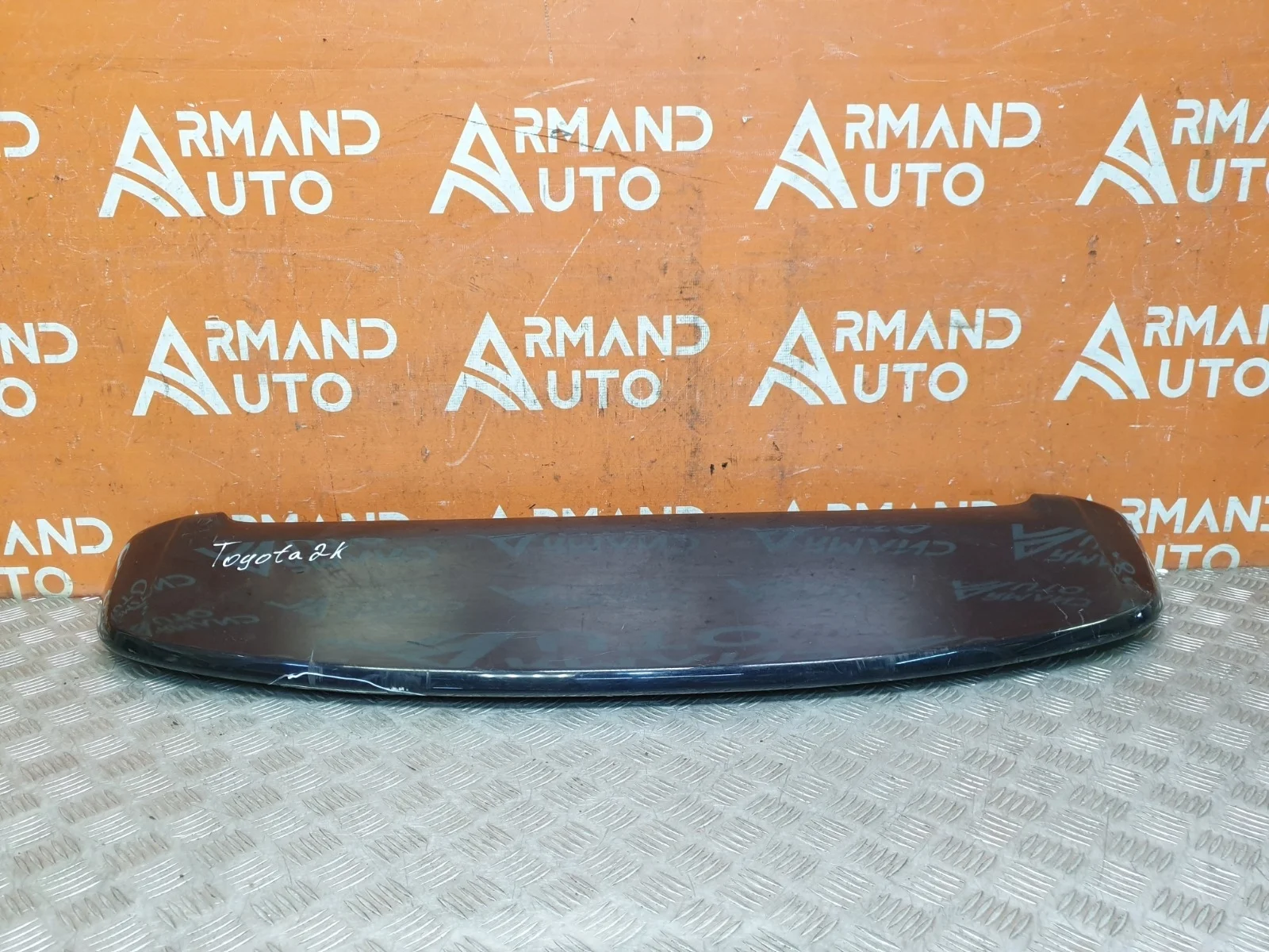 Спойлер двери багажника Toyota Land Cruiser 2007-2021