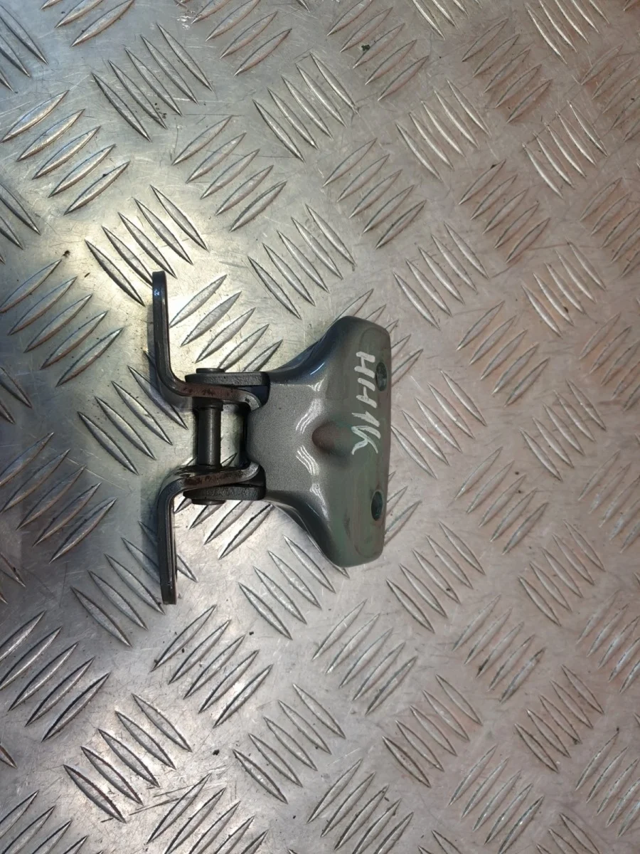 Петля двери верхняя Hyundai Sonata 2019-нв 8 DN8