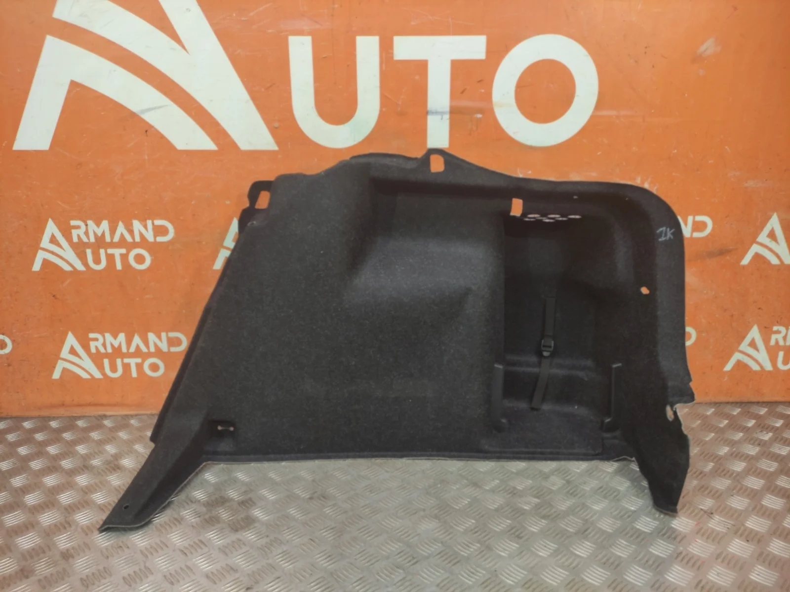 Обшивка багажника Skoda Rapid 2014-2020