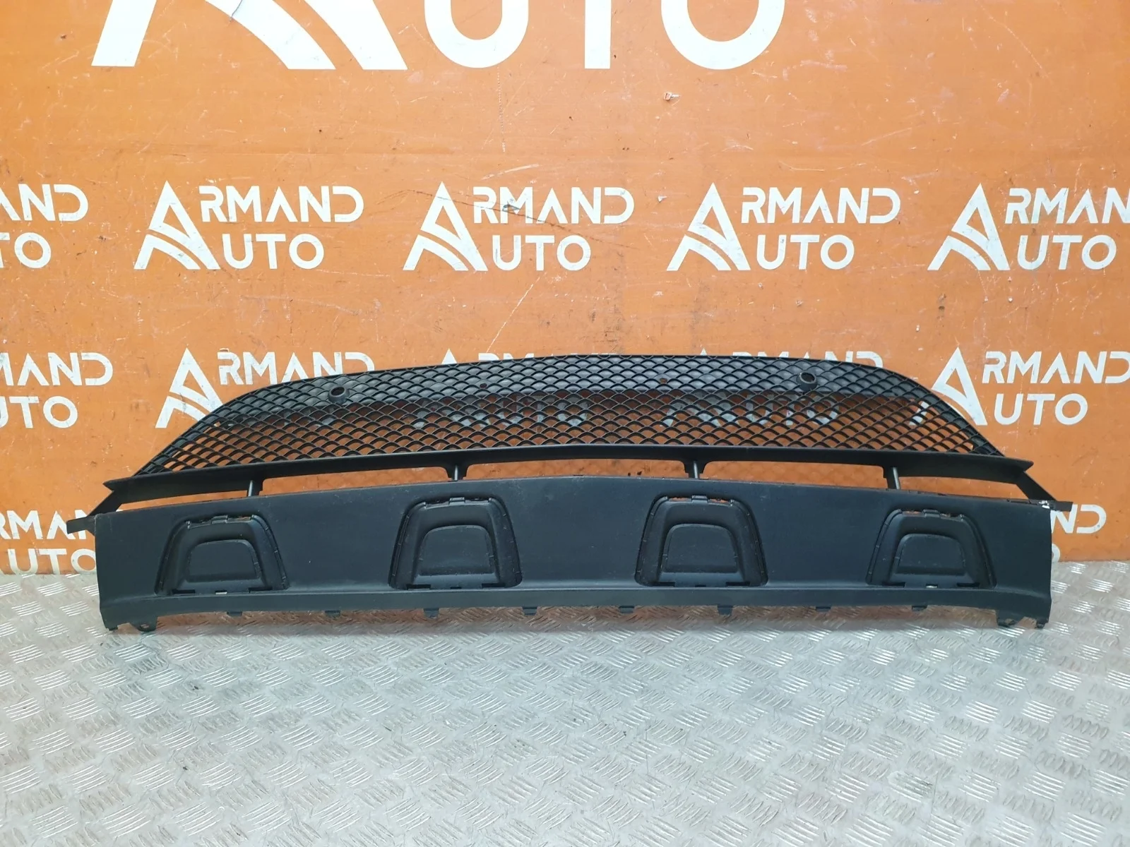 Решетка бампера Mercedes GLC-Class 2015-2019 X253