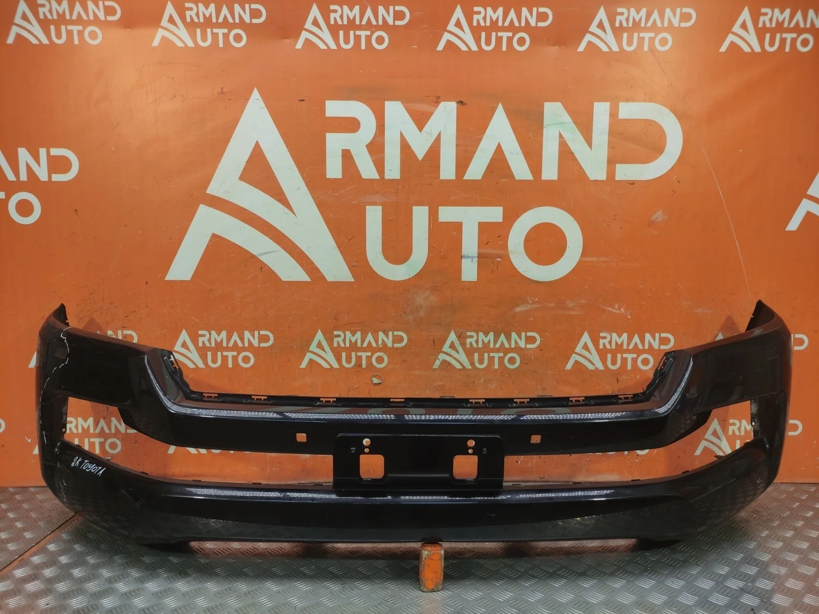 Бампер Toyota Land Cruiser 2015-2021 200
