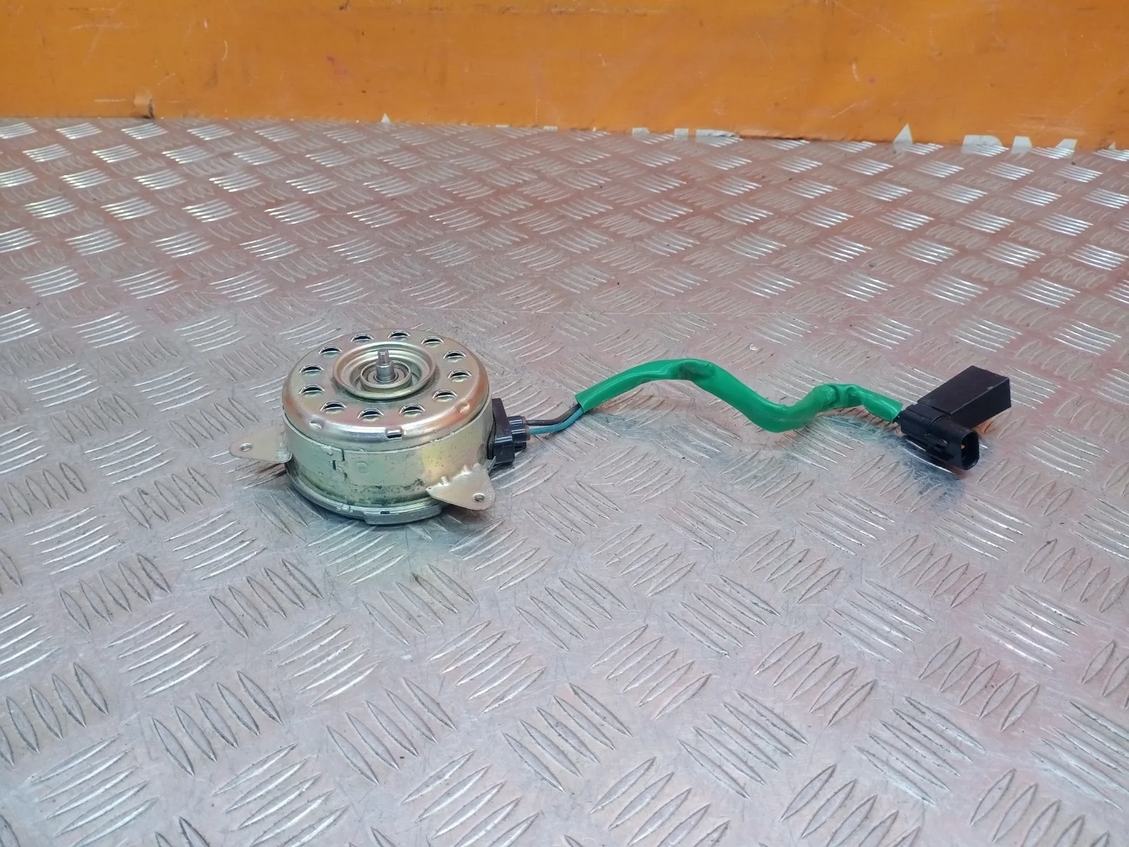 Мотор вентилятора Mitsubishi Outlander 2012-нв 3