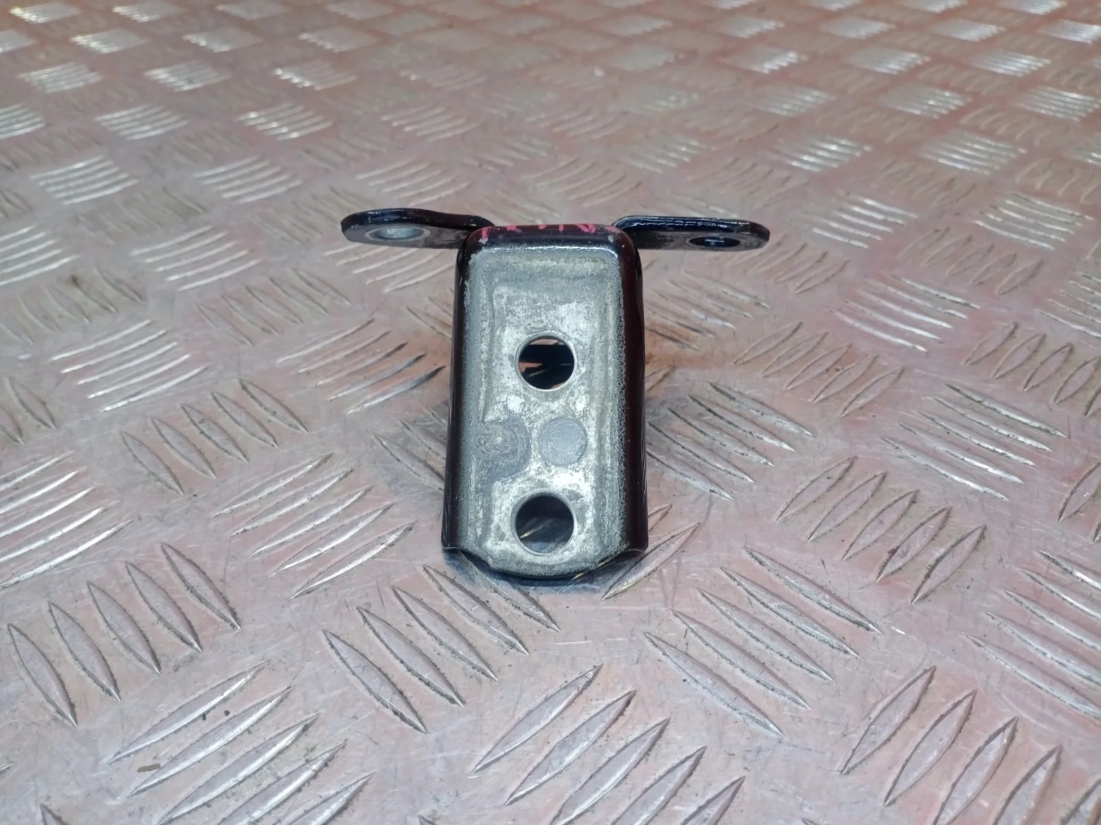 Петля двери верхняя Toyota Camry 2017-нв 8 XV70