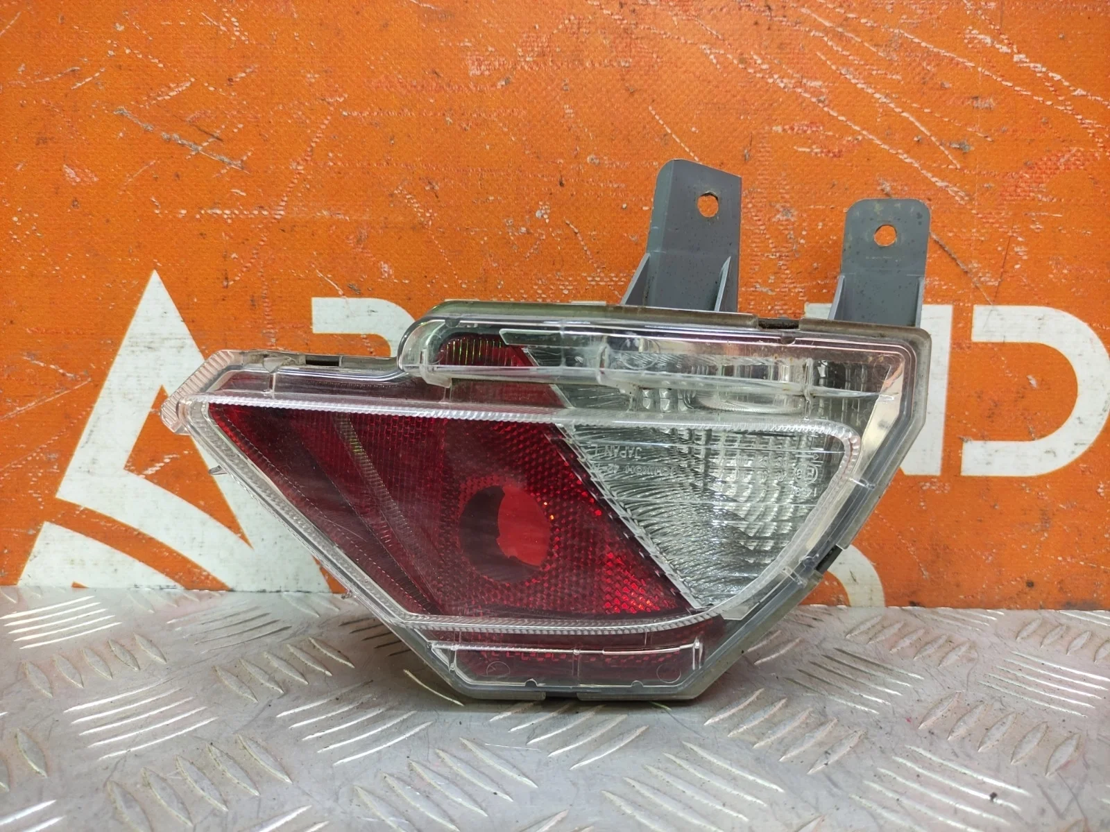 Фонарь противотуманный Toyota RAV4 2015-2019 CA40