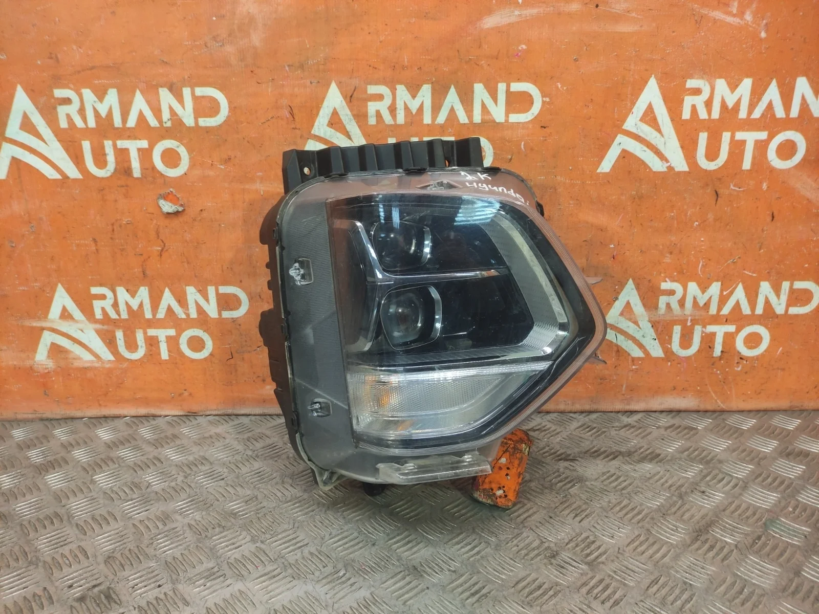 Фара Hyundai Santa Fe 2018-2021 4 TM