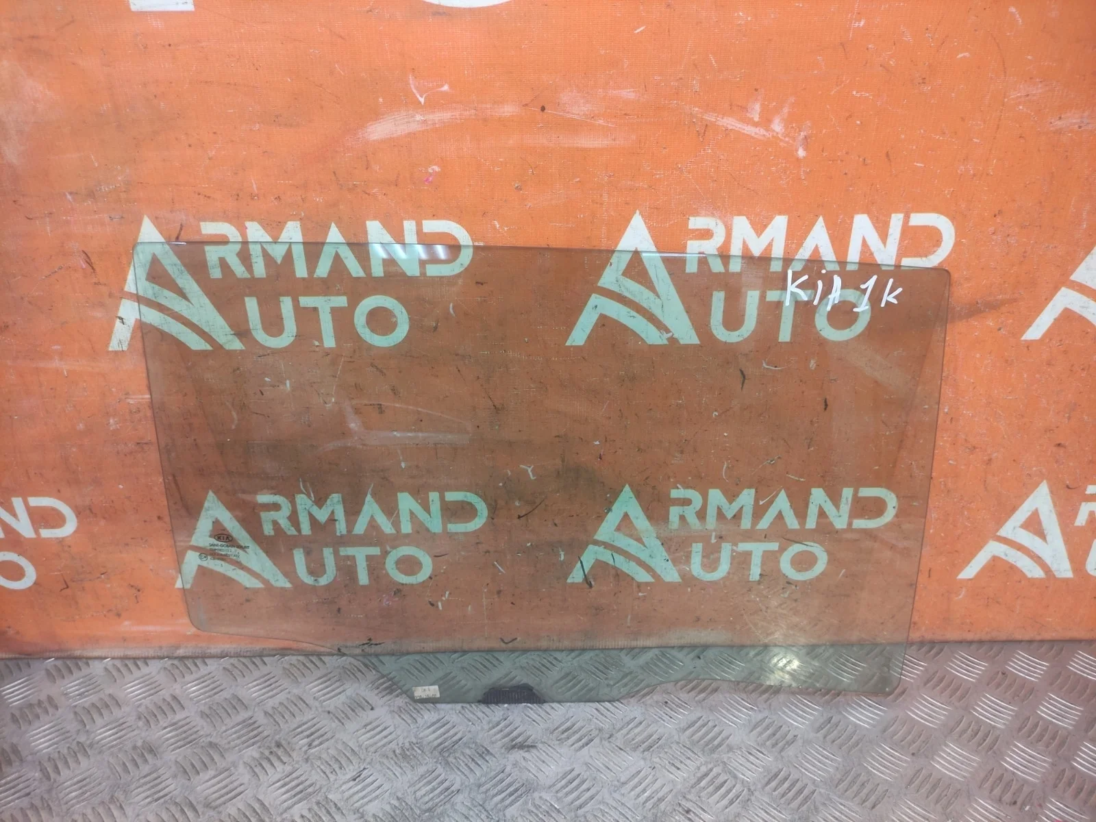 Стекло двери Kia Sportage 2010-2016 3 SL