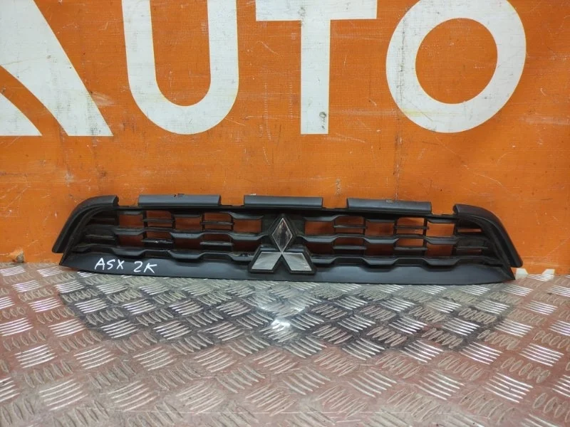 Решетка радиатора Mitsubishi ASX 2012-2016 GA0