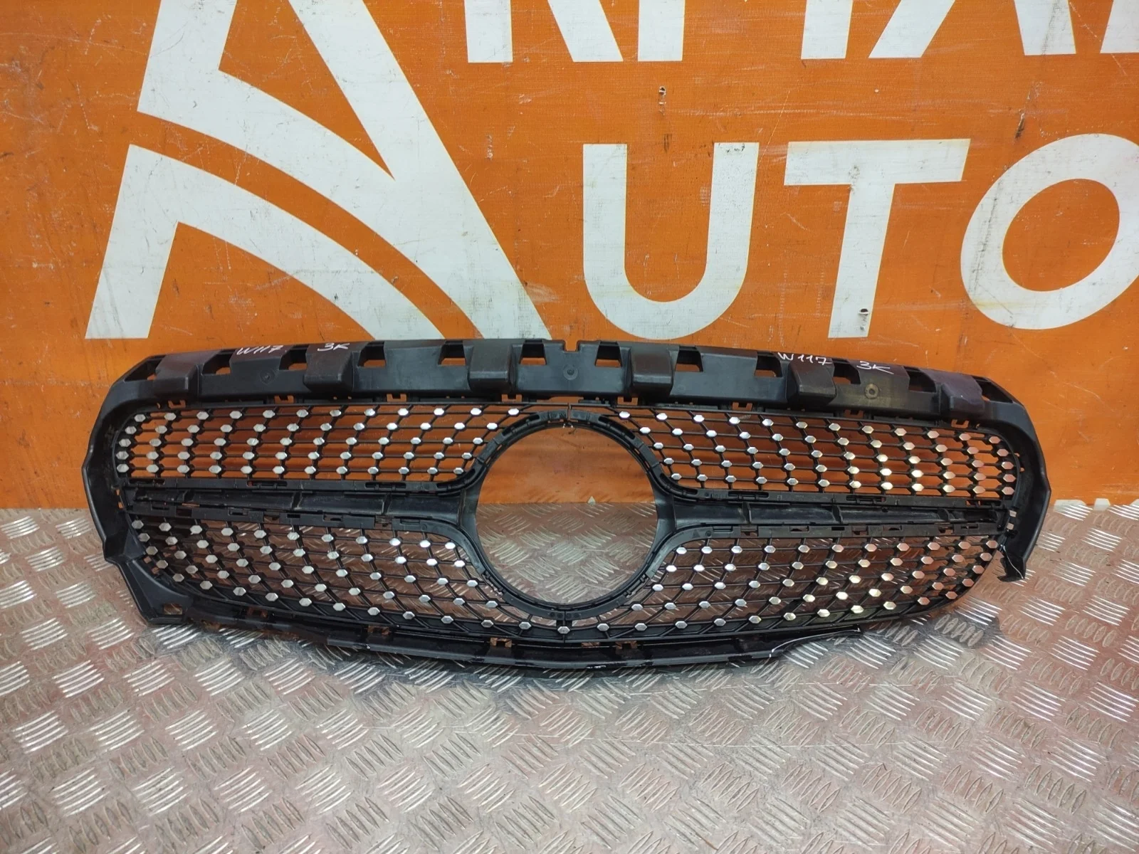 Решетка радиатора Mercedes CLA-Class 2013-2019 C117 X117