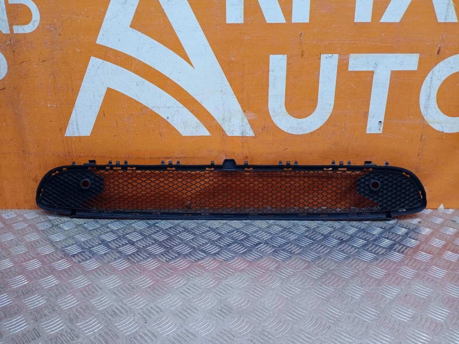 Решетка бампера Mercedes GLA-Class 2013-2017 X156