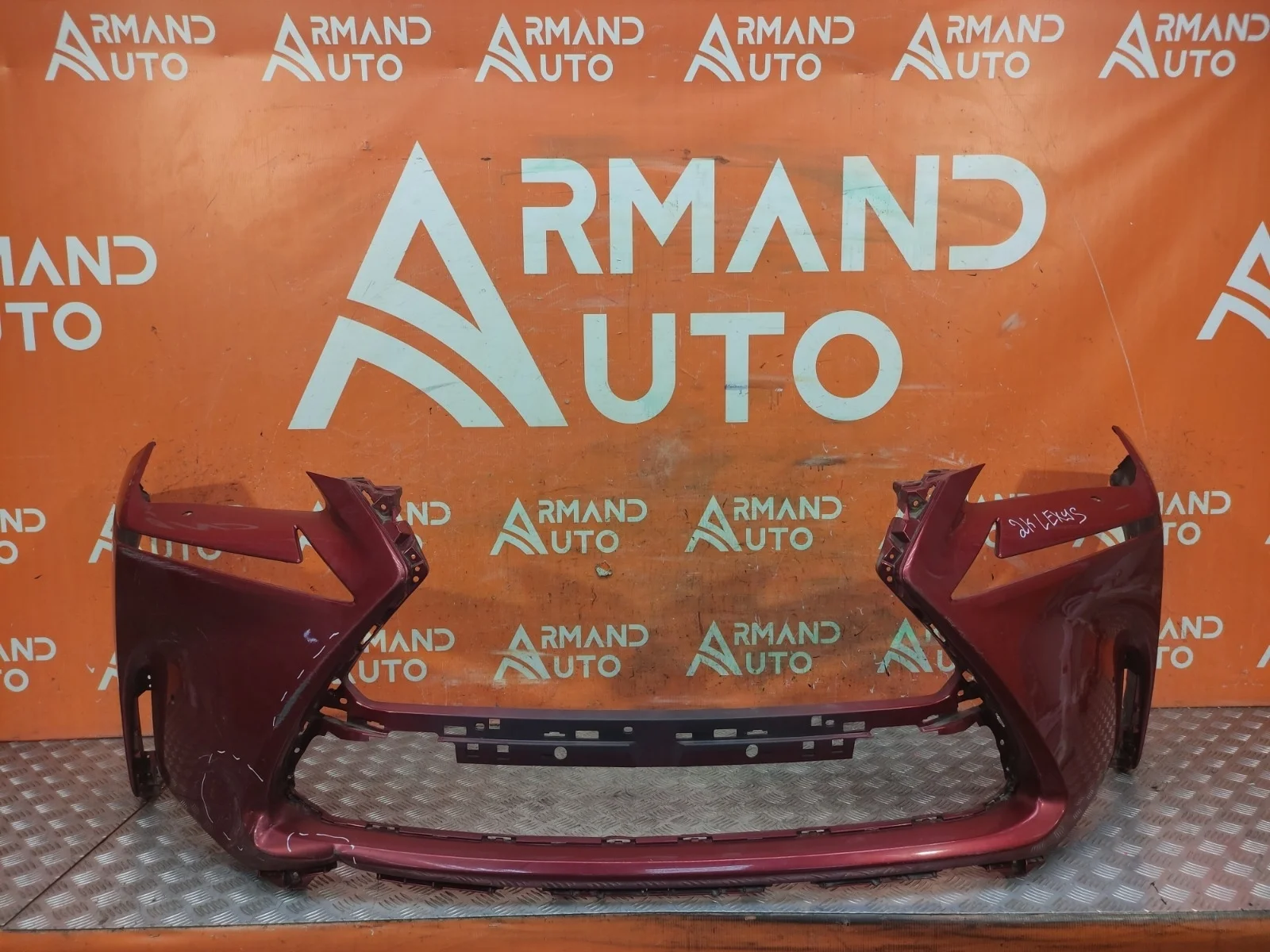 Бампер Lexus NX 2014-2017