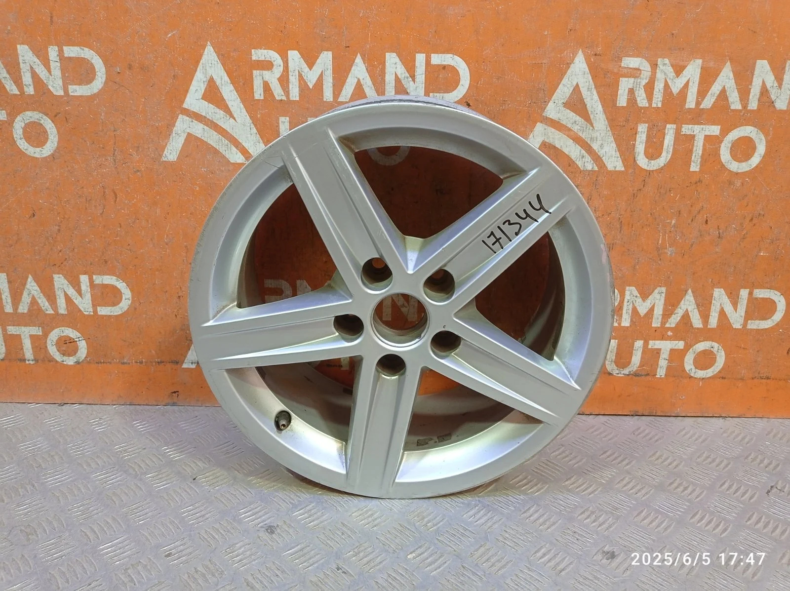 Диск колёсный r16 Audi A3 8V