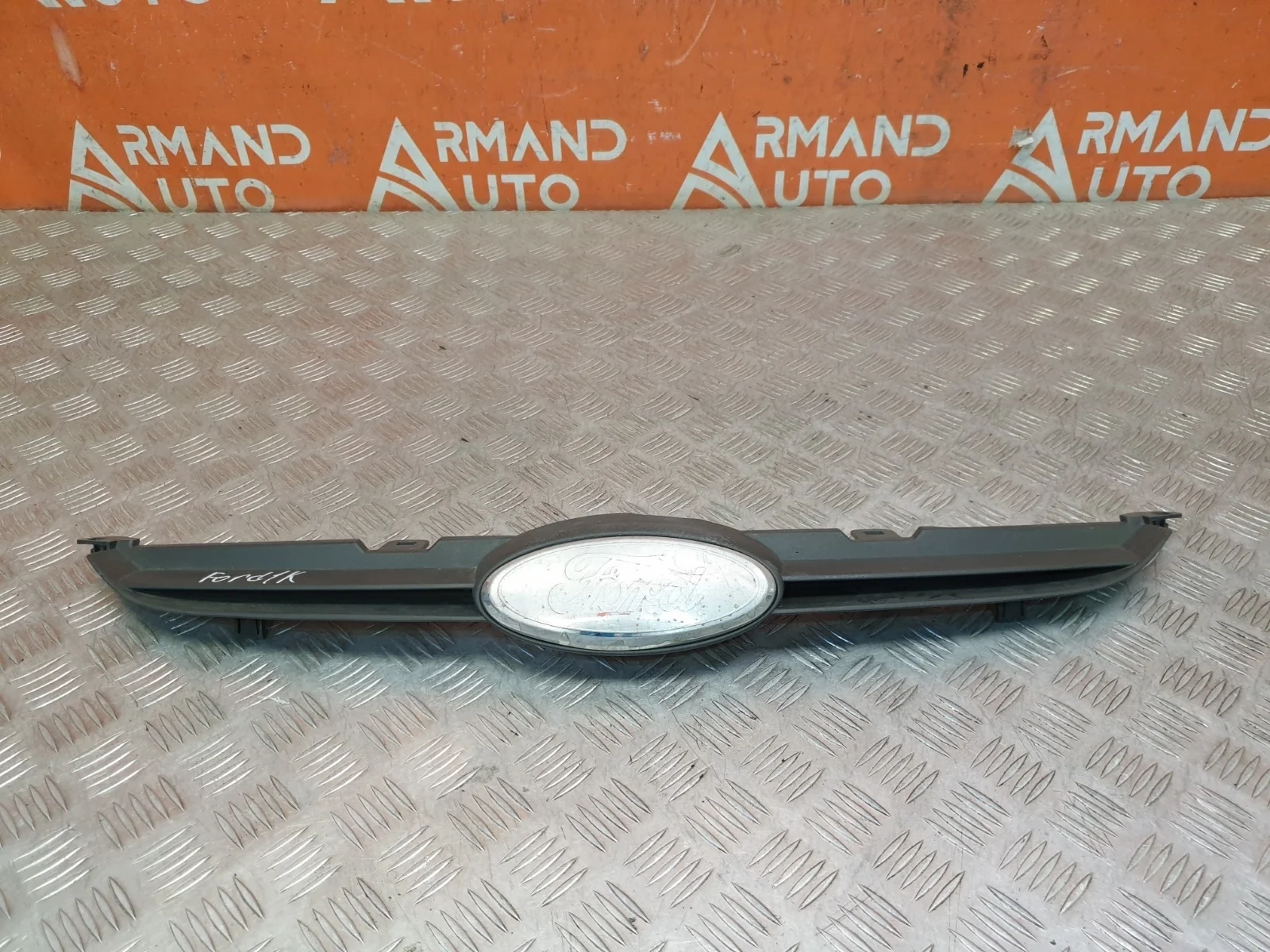 Решетка радиатора Ford Fiesta 2008-2013 Mk6