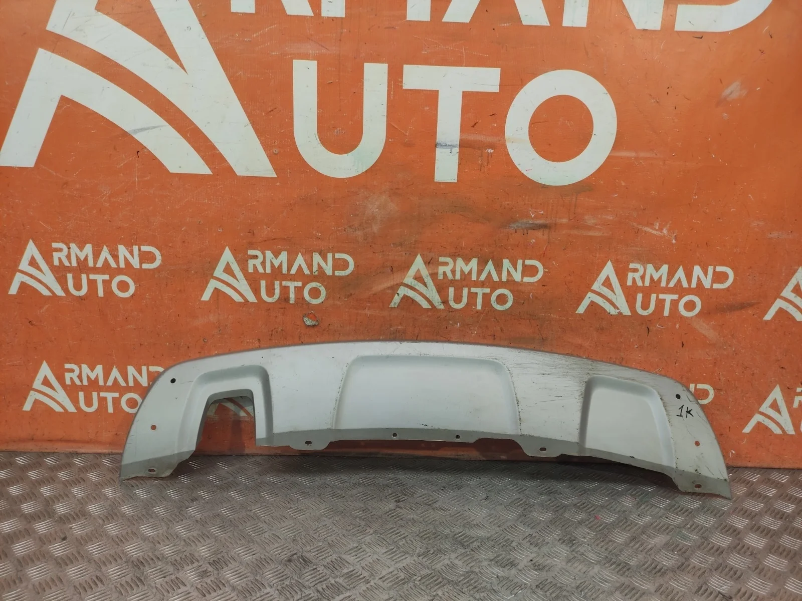 Накладка бампера Renault Duster 2010-2015