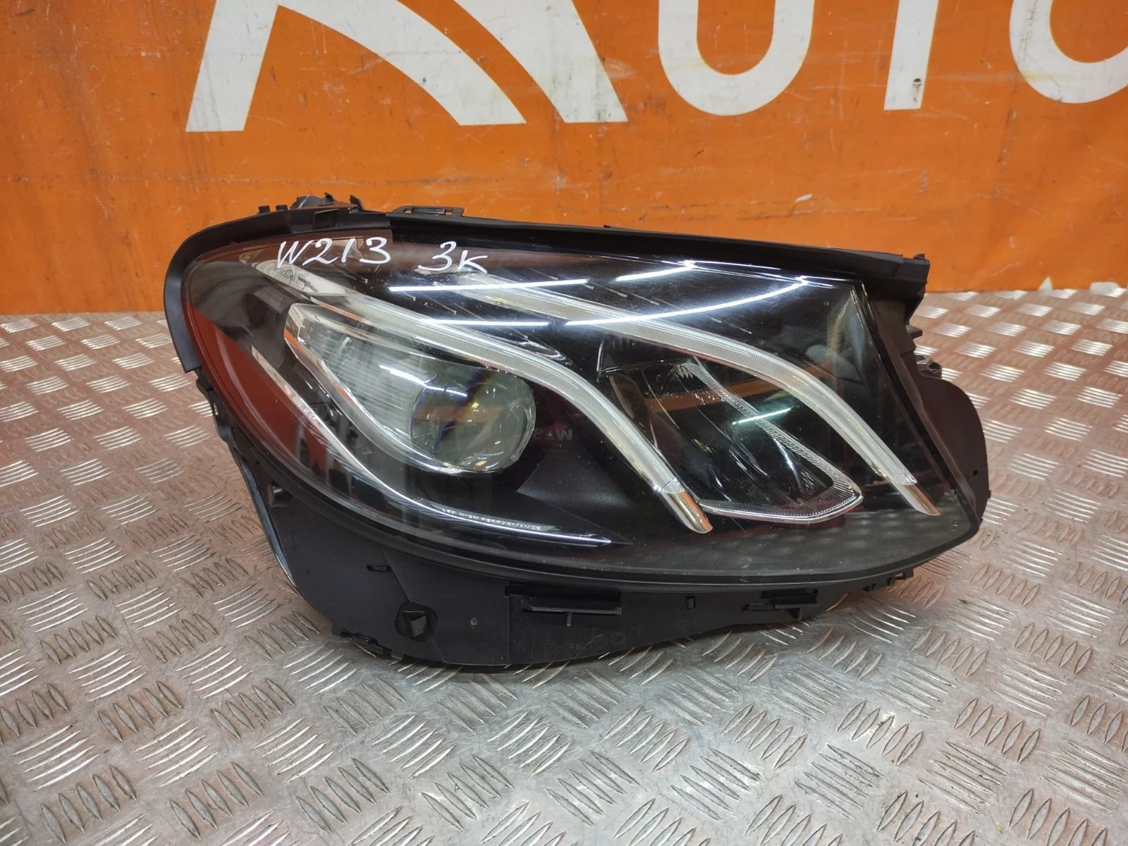 Фара Mercedes -Class 2016-2020 W213, S213