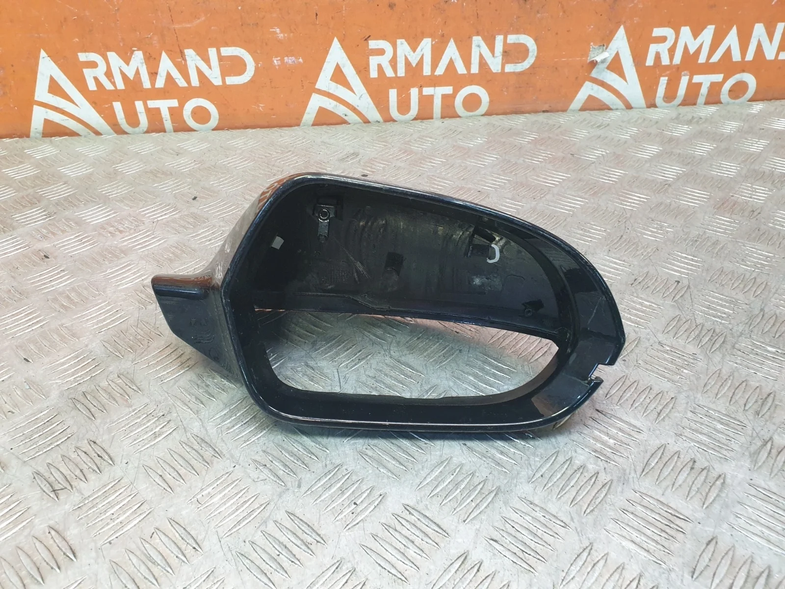 Крышка зеркала Audi A6 2011-2018 4 C7