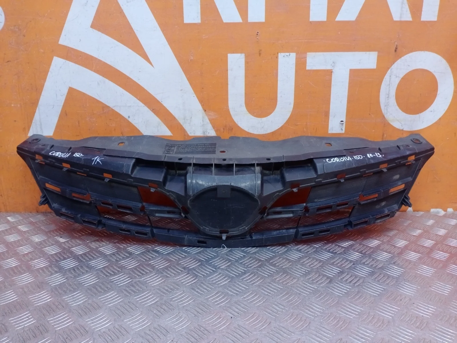 Решетка радиатора Toyota Corolla 2010-2013 E150