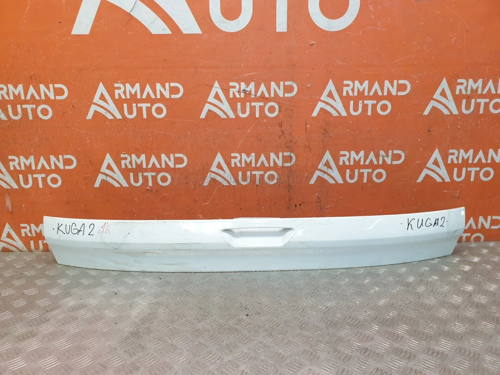 Накладка двери багажника Ford Kuga 2012-2019 CBS