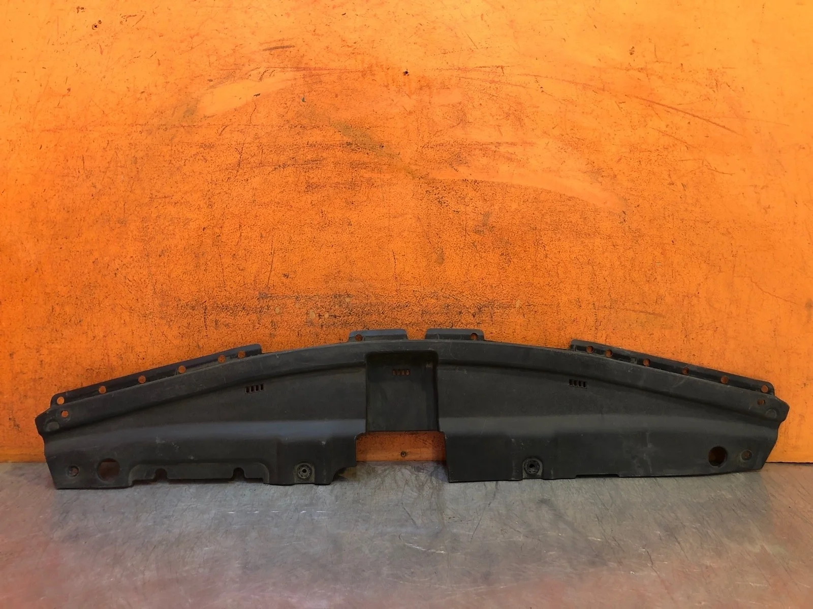 Кожух замка капота Hyundai Solaris 2014-2017