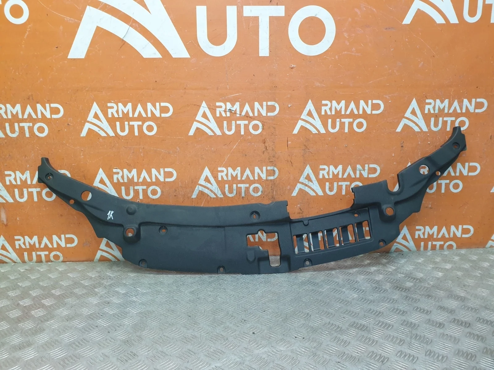 Кожух замка капота Toyota Camry 2014-2018 7 XV50