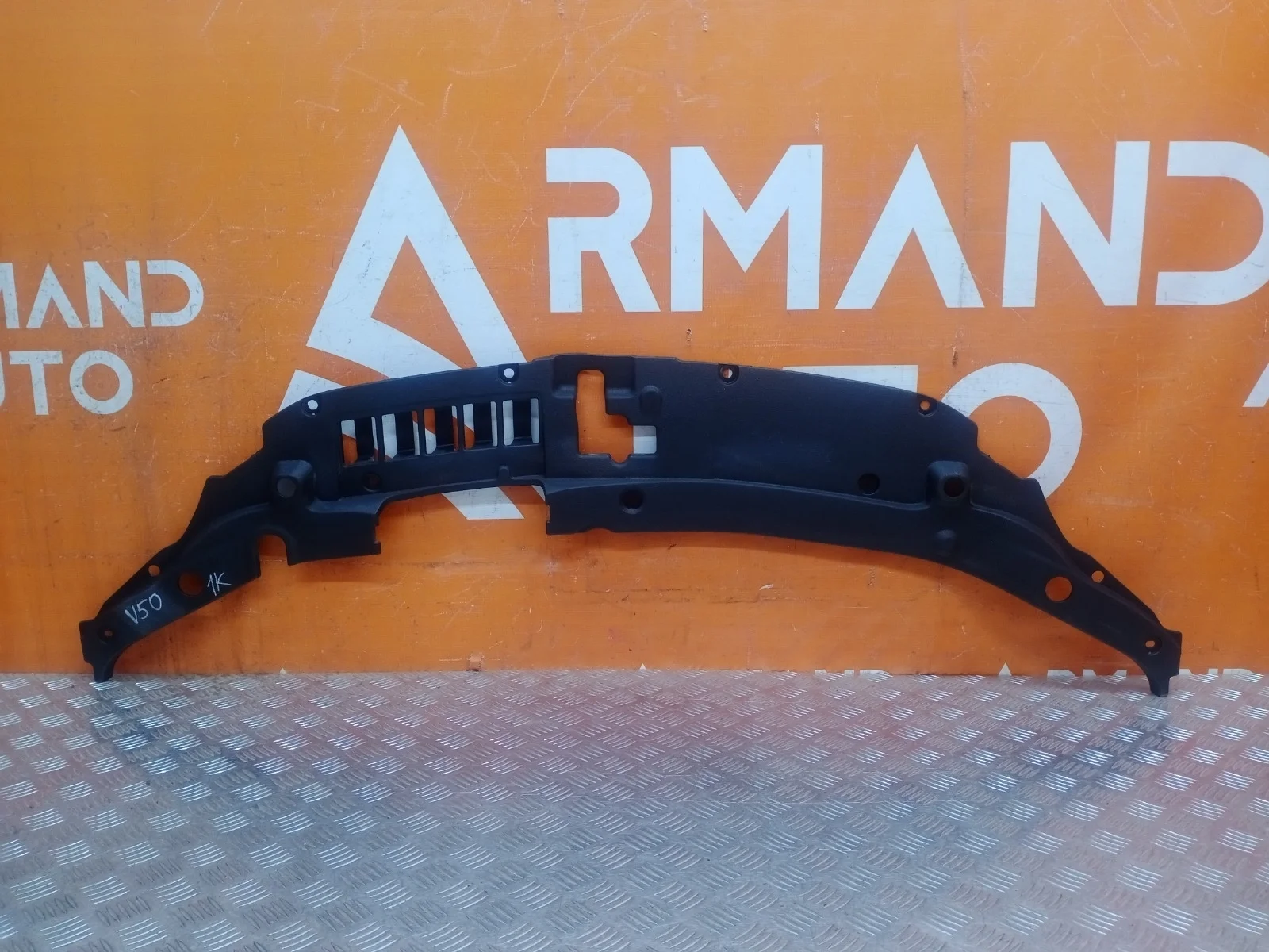 Кожух замка капота Toyota Camry 2014-2018 7 XV50