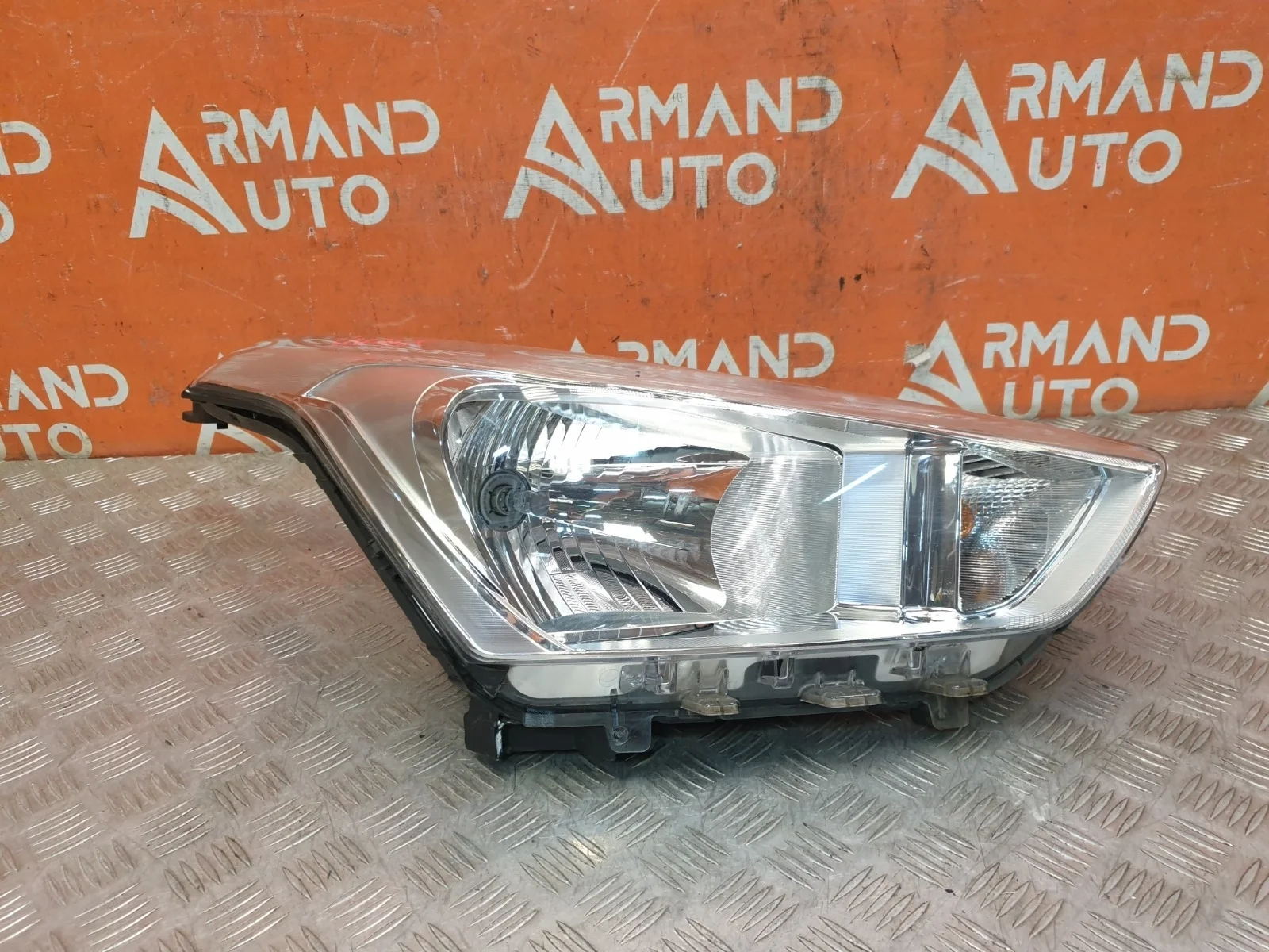 Фара Hyundai Creta 2016-2021