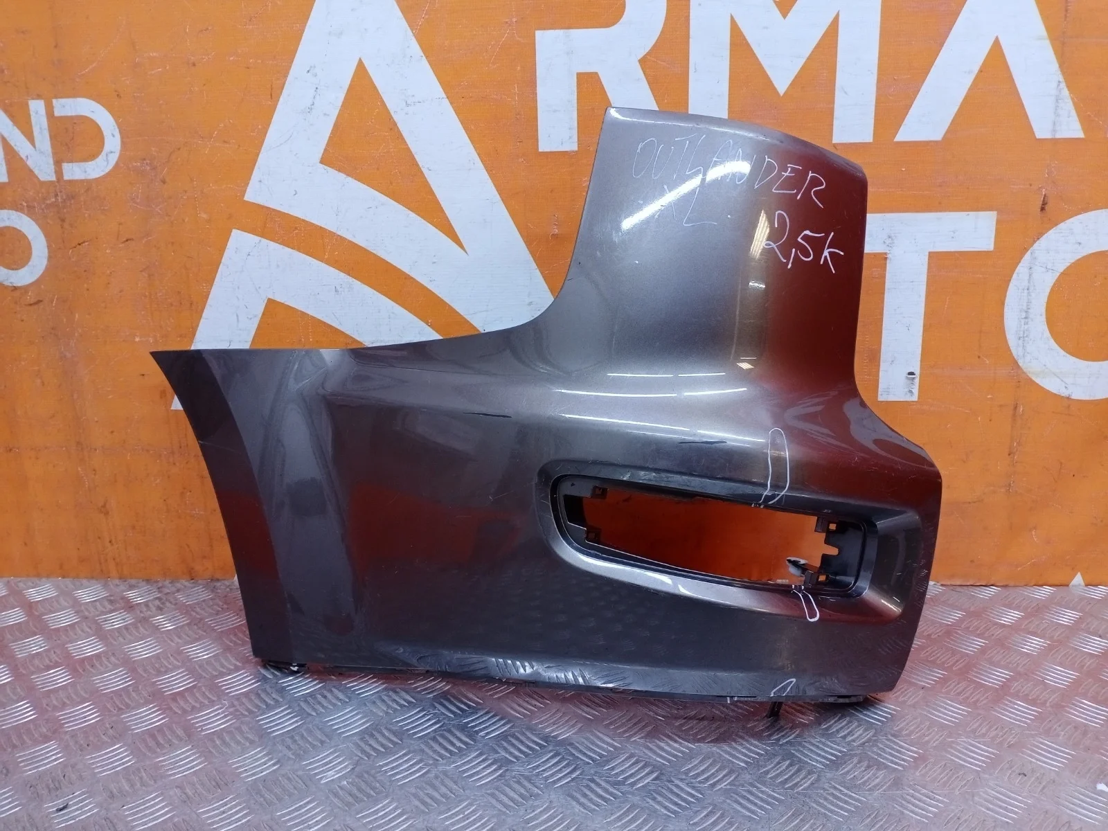 Бампер Mitsubishi Outlander 2009-2013 XL